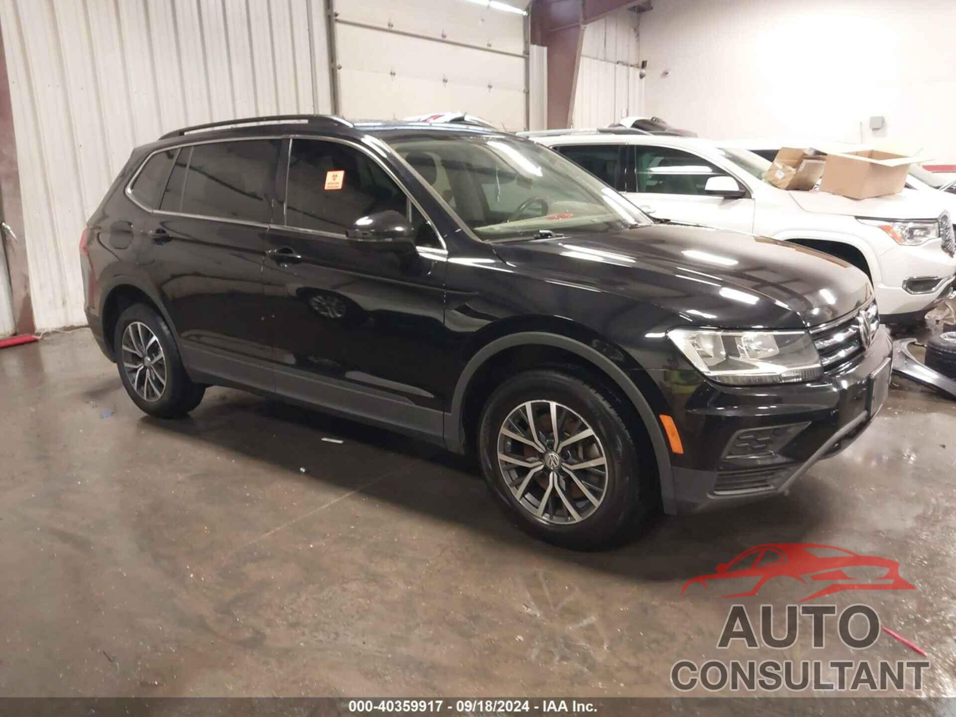 VOLKSWAGEN TIGUAN 2019 - 3VV3B7AX2KM157557