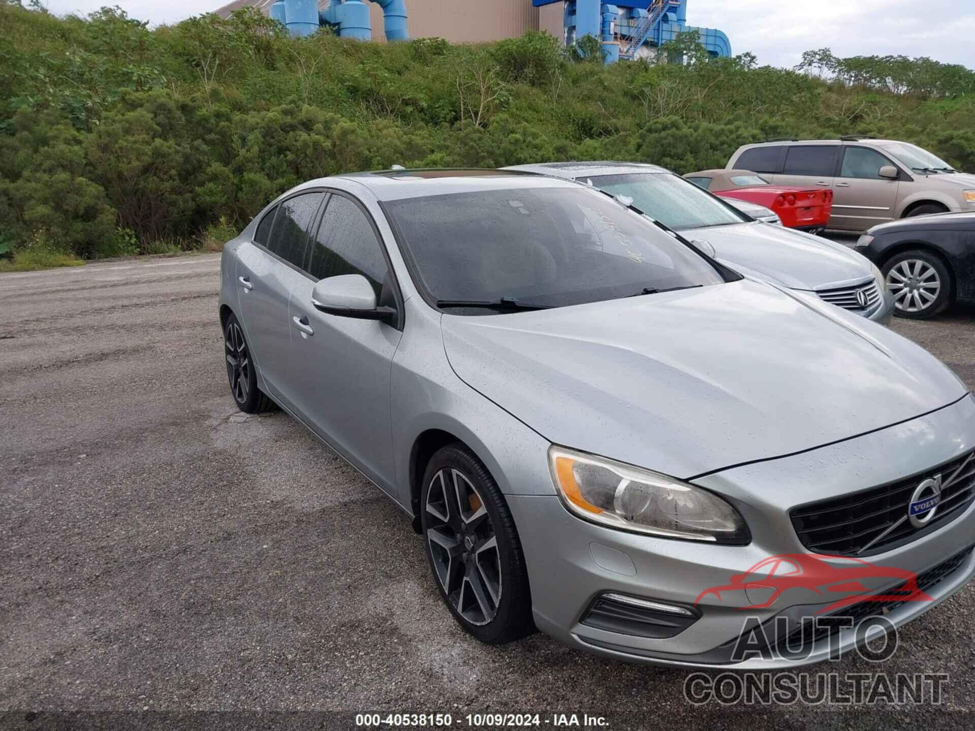 VOLVO S60 2018 - YV126MFL7J2450471