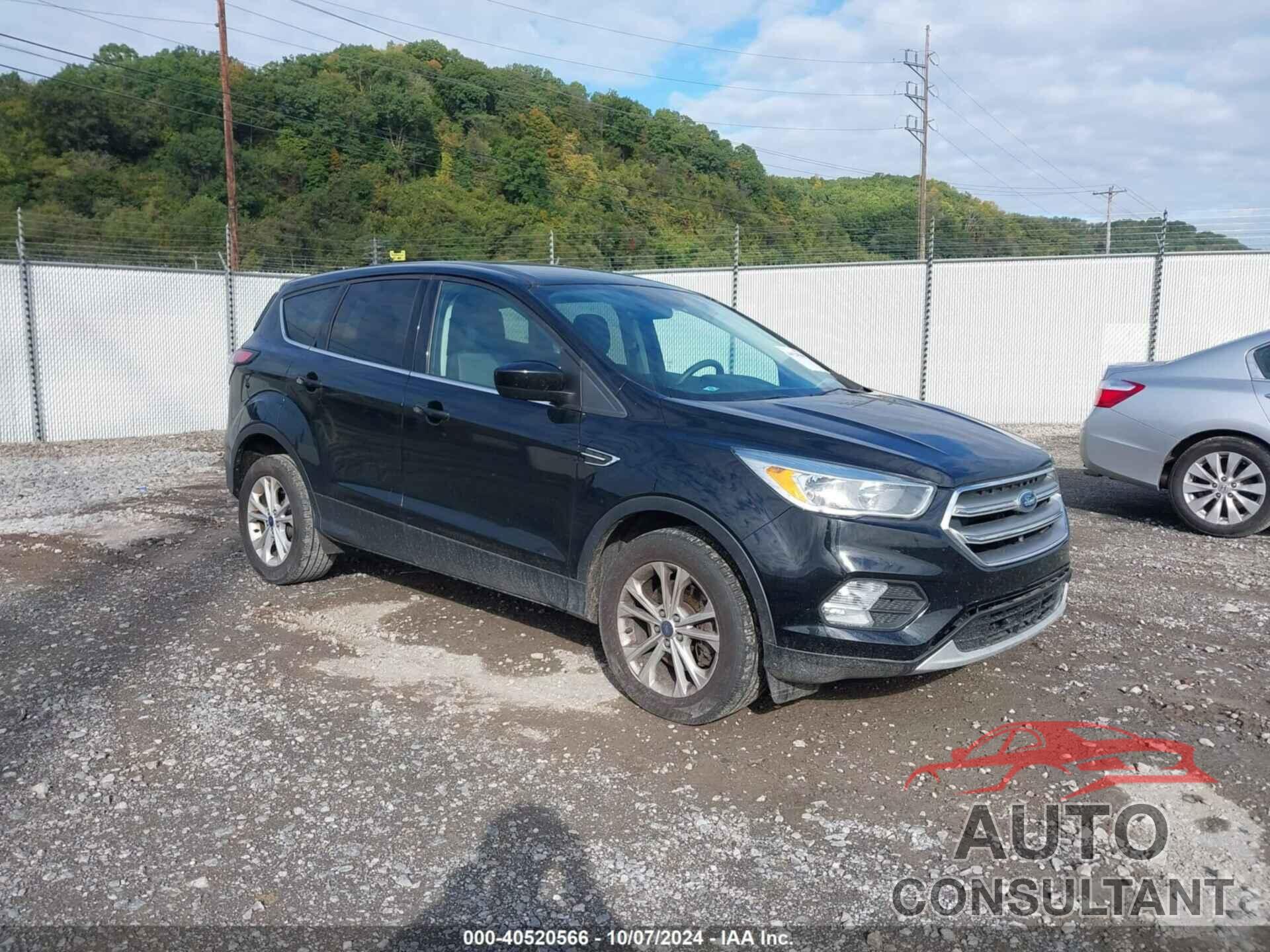 FORD ESCAPE 2017 - 1FMCU9GDXHUE44971