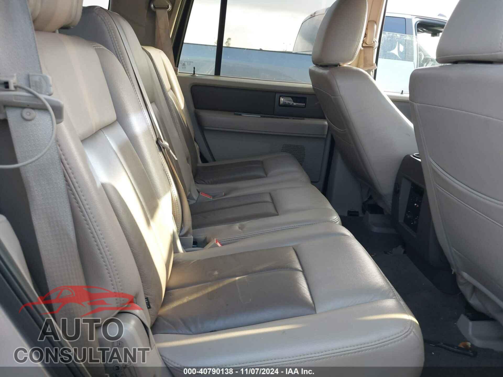 FORD EXPEDITION 2011 - 1FMJU1J52BEF56398