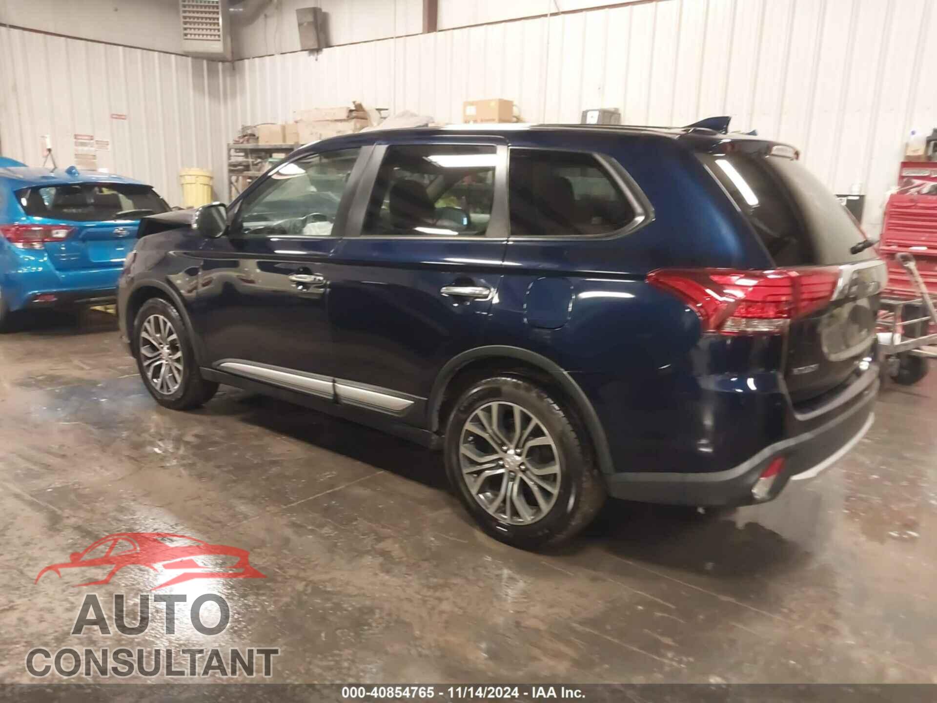 MITSUBISHI OUTLANDER 2017 - JA4AD3A39HZ042123