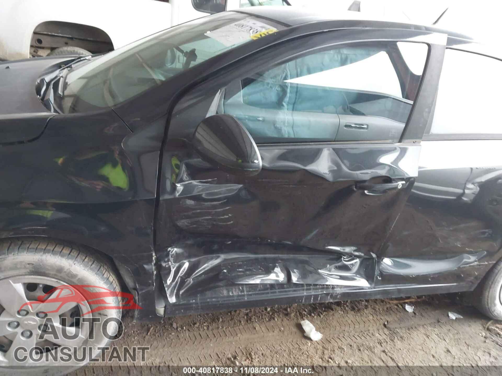 CHEVROLET SONIC 2013 - 1G1JA5SH3D4133876