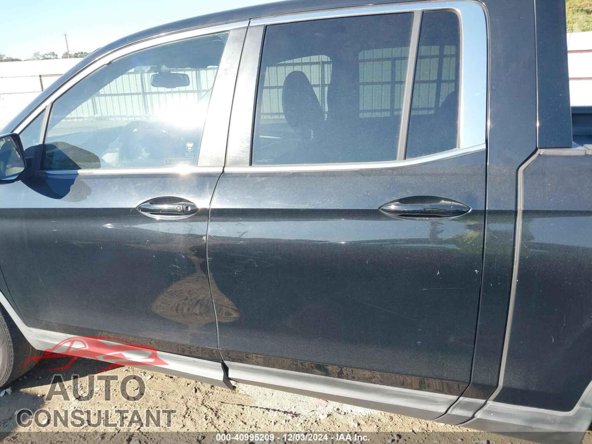 HONDA RIDGELINE 2017 - 5FPYK2F67HB009142