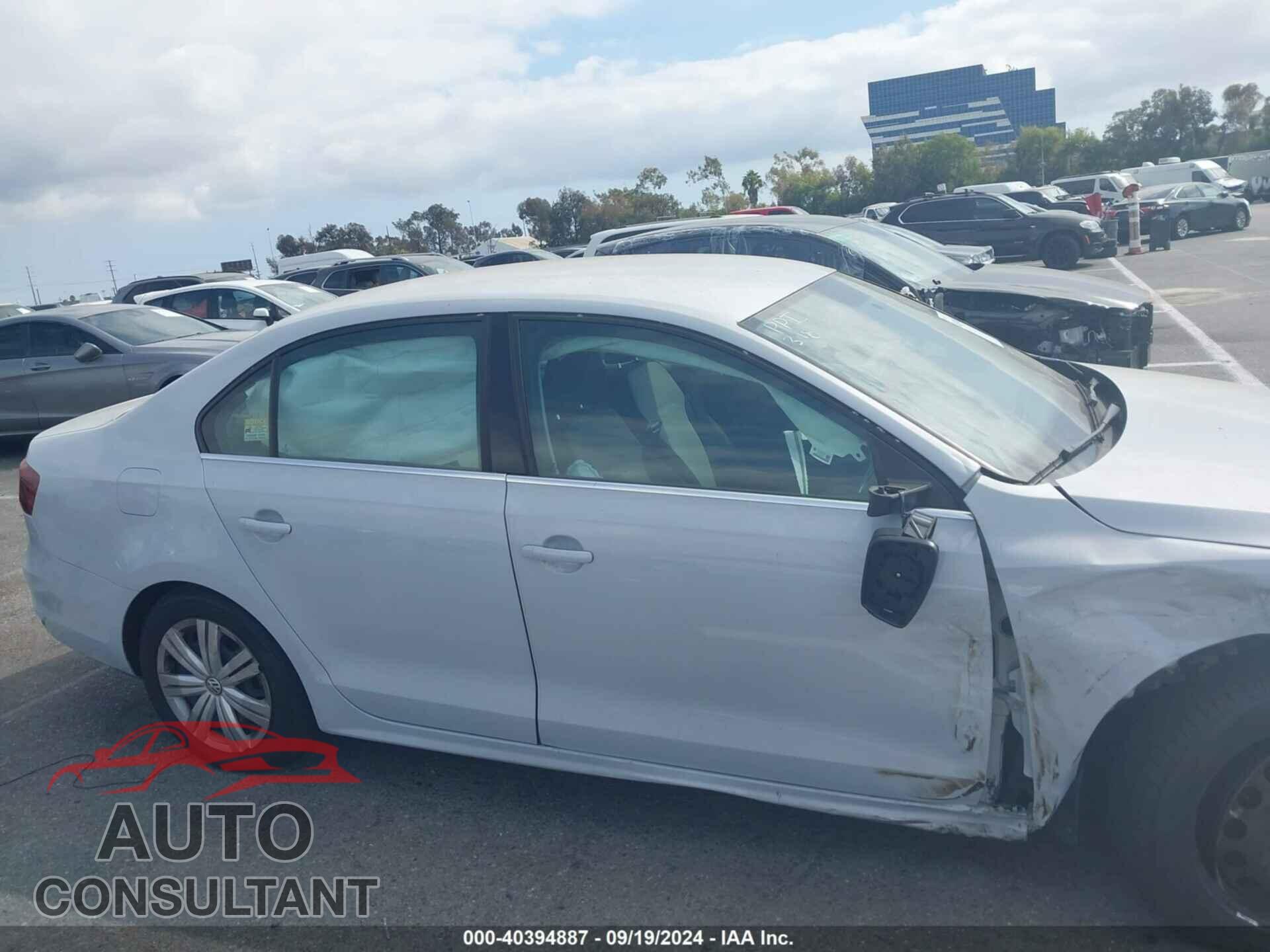 VOLKSWAGEN JETTA 2017 - 3VW2B7AJ7HM284509