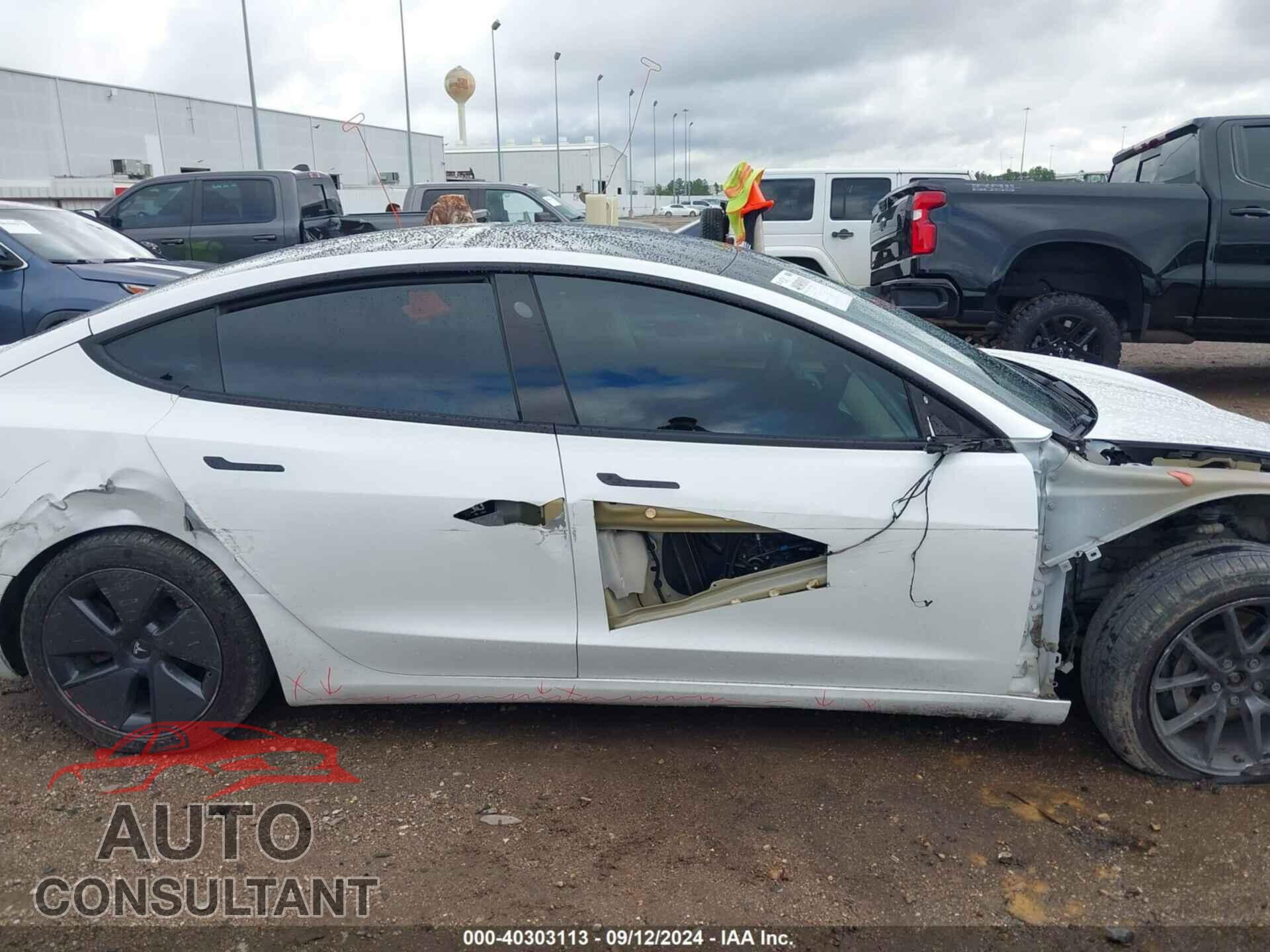 TESLA MODEL 3 2021 - 5YJ3E1EB1MF974513