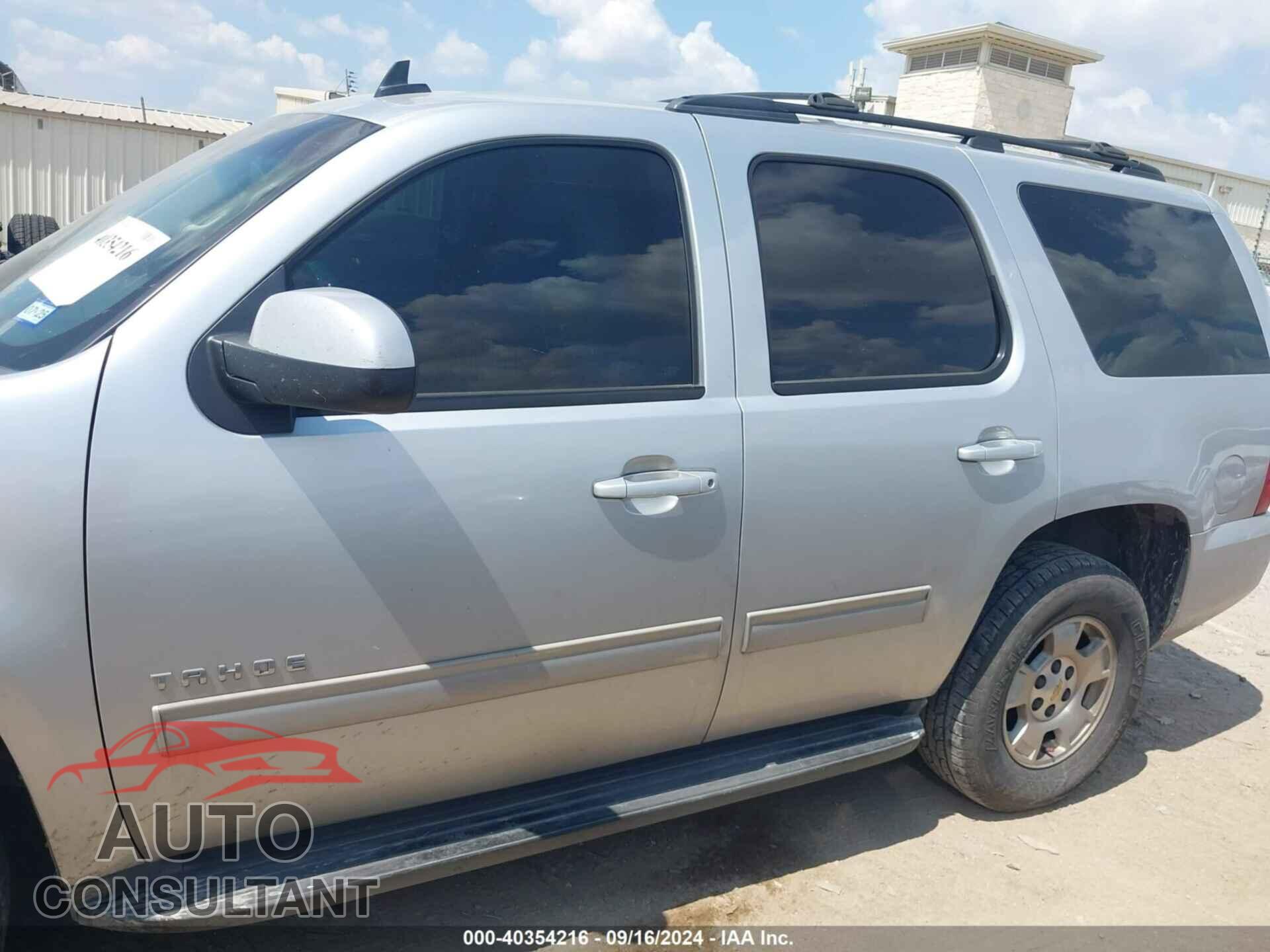 CHEVROLET TAHOE 2012 - 1GNSCAE03CR282995