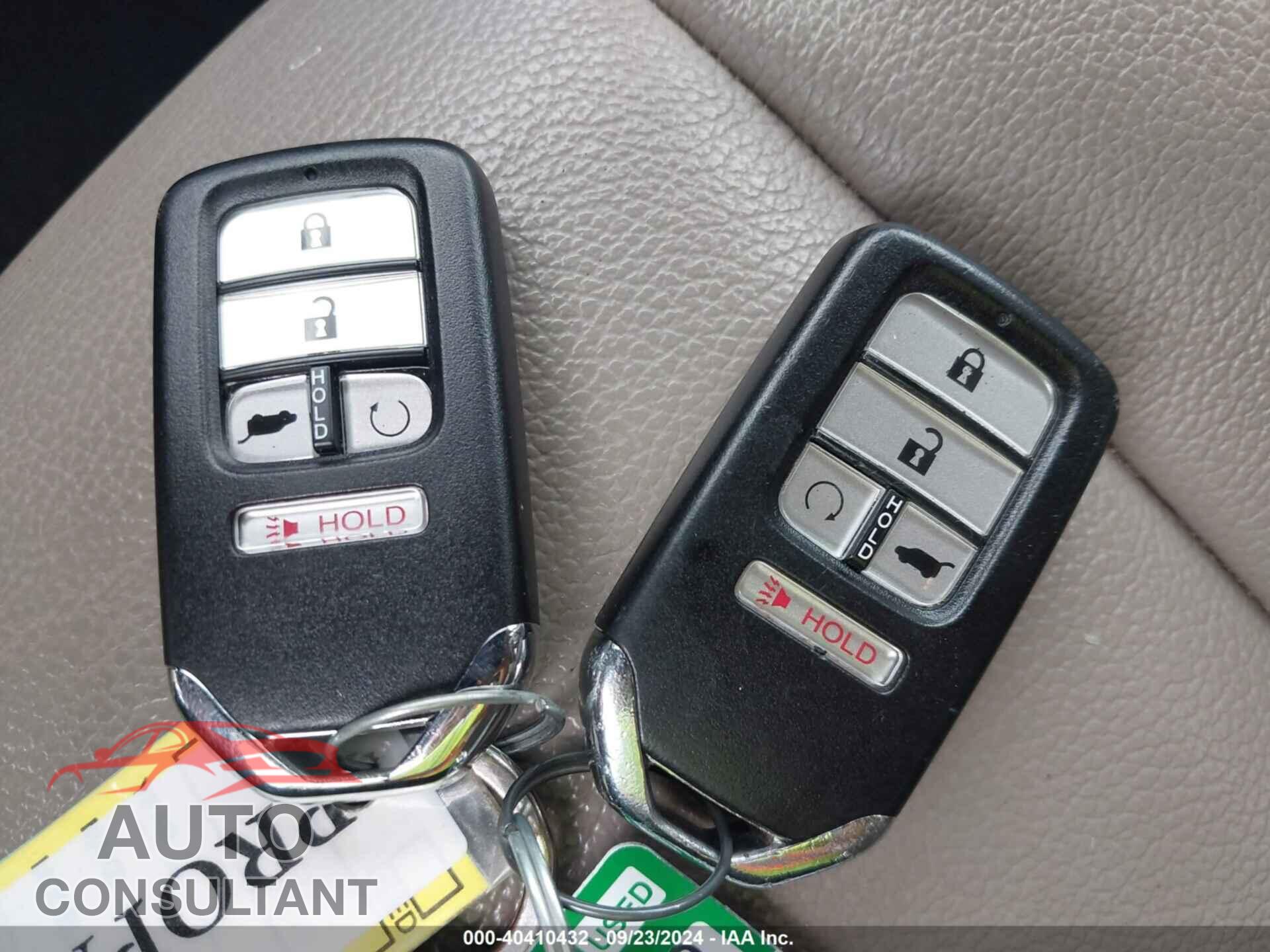 HONDA PILOT 2017 - 5FNYF5H52HB047879