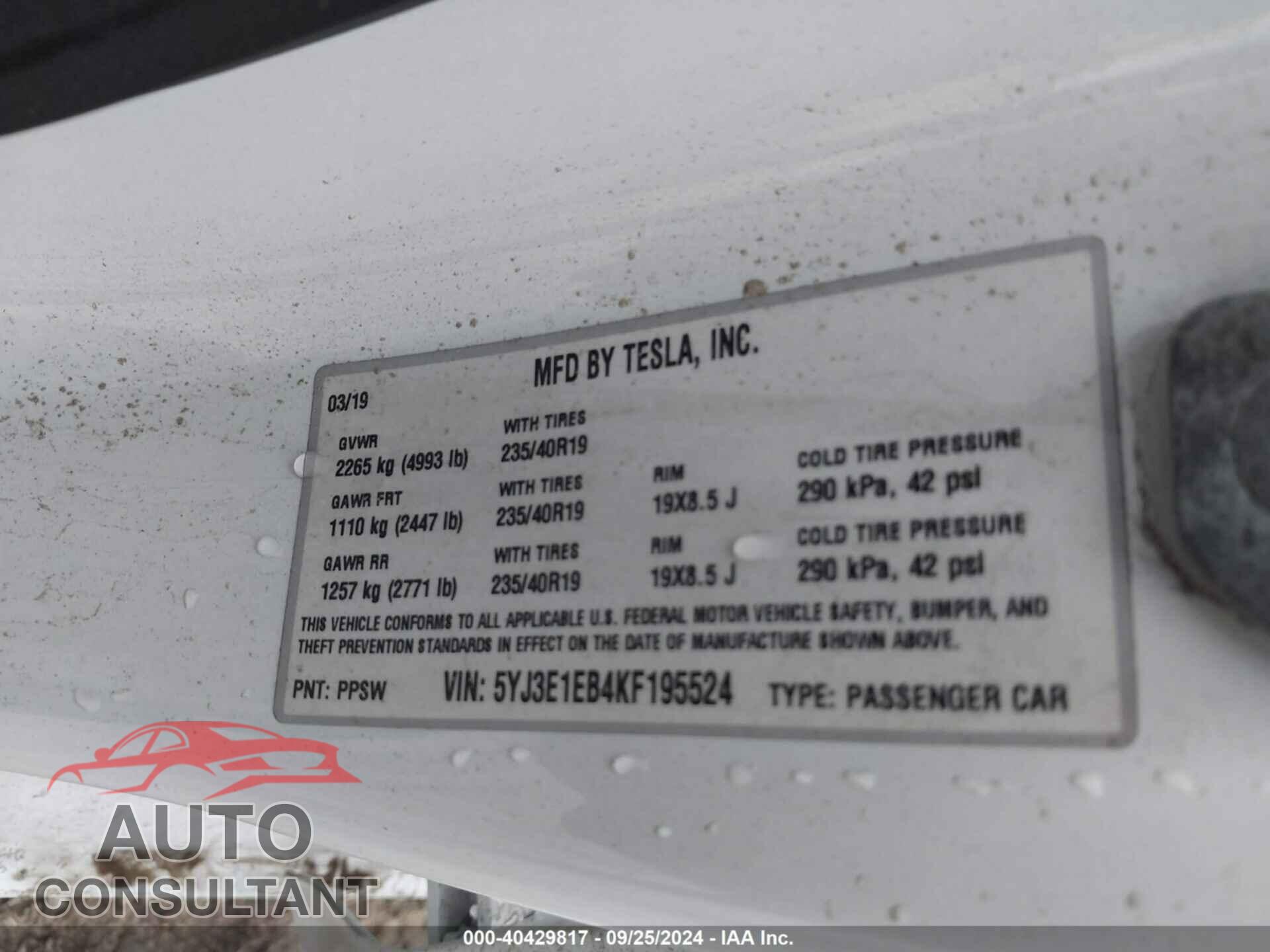 TESLA MODEL 3 2019 - 5YJ3E1EB4KF195524