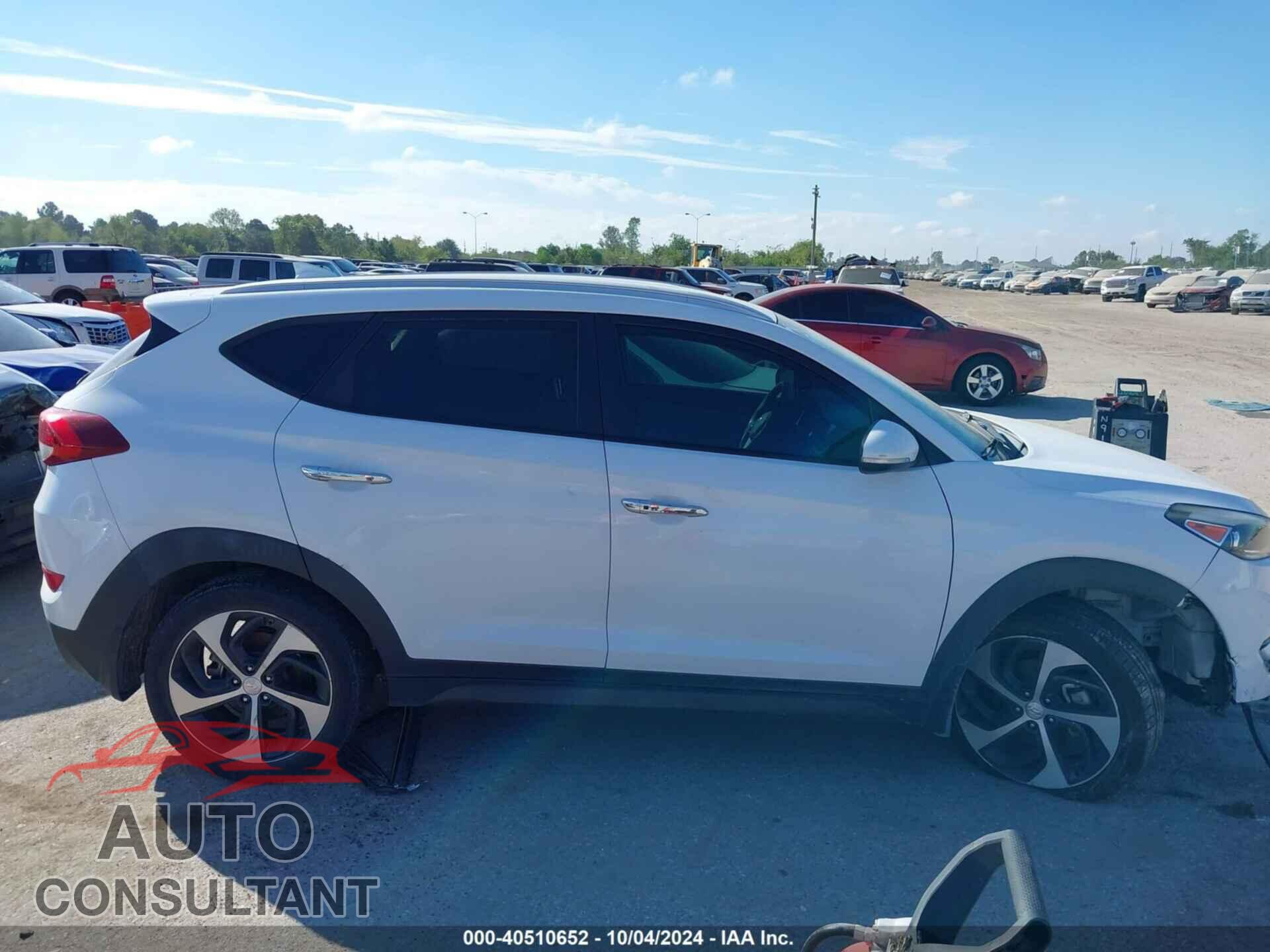 HYUNDAI TUCSON 2016 - KM8J33A21GU112544