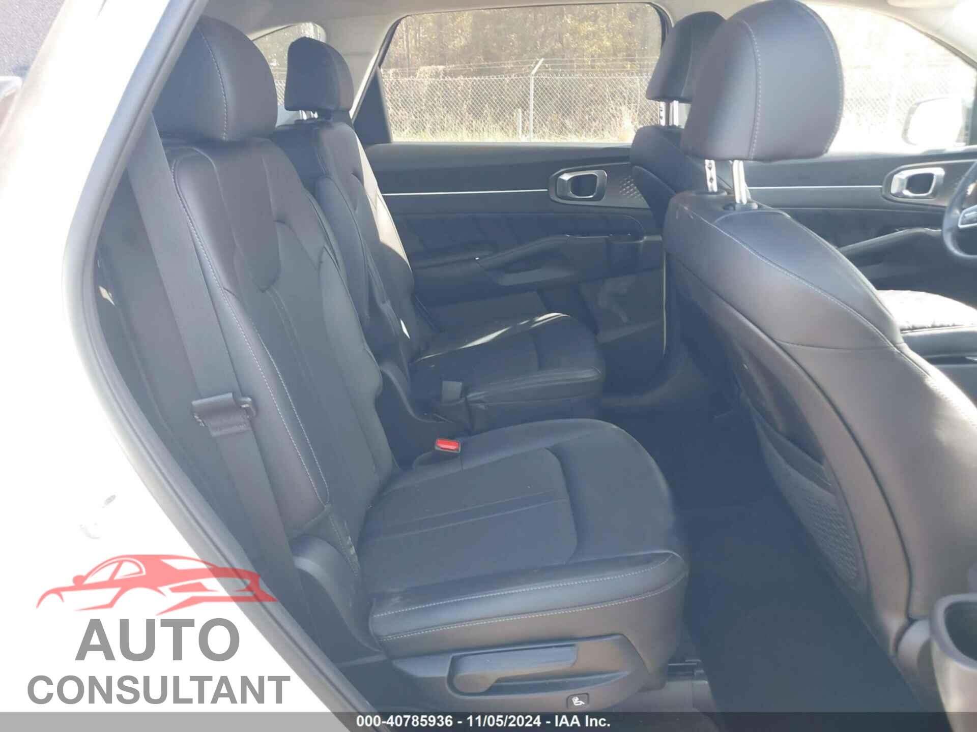 KIA SORENTO 2023 - 5XYRKDLF7PG215095