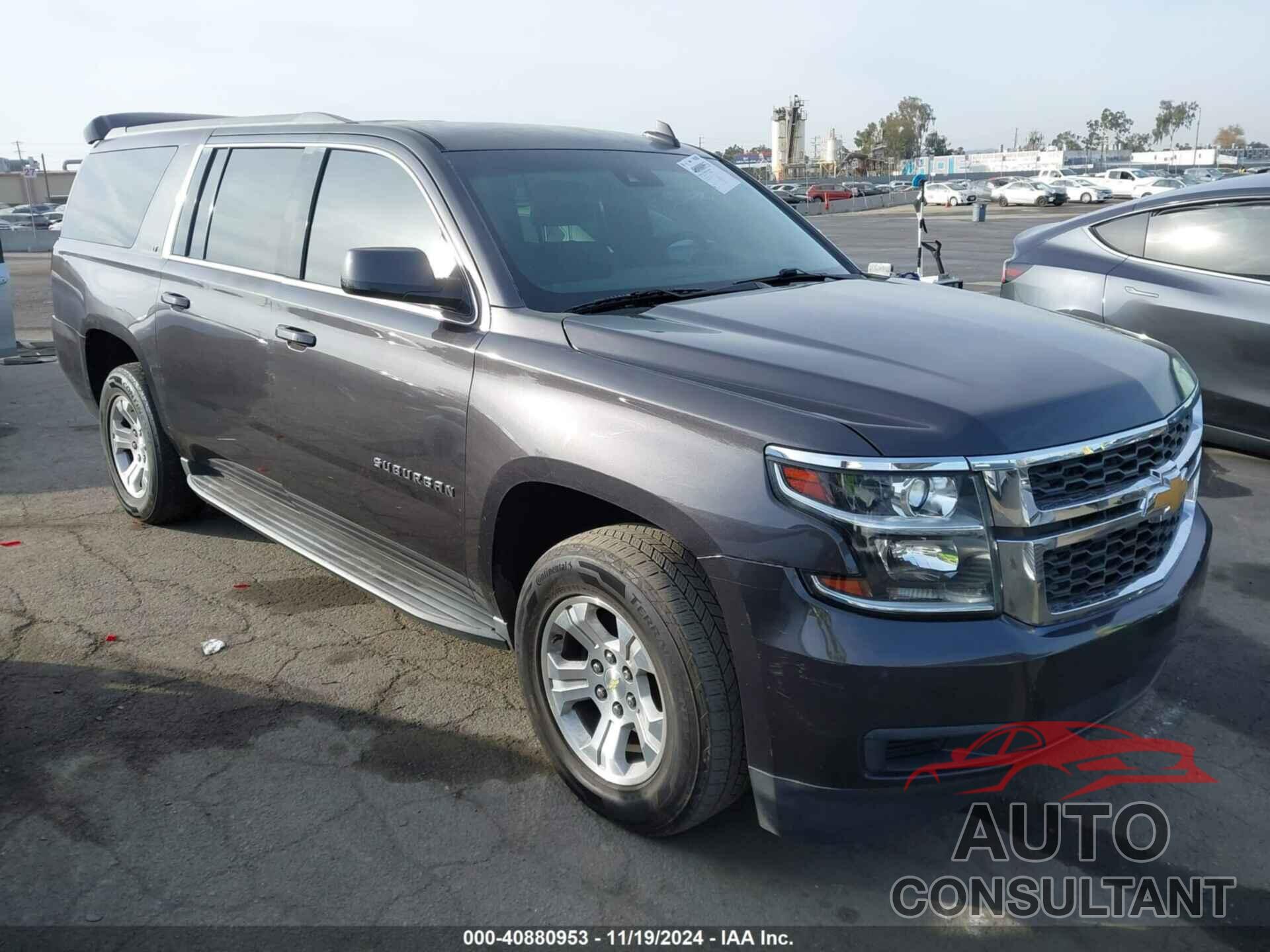 CHEVROLET SUBURBAN 2017 - 1GNSCHKC3HR115907