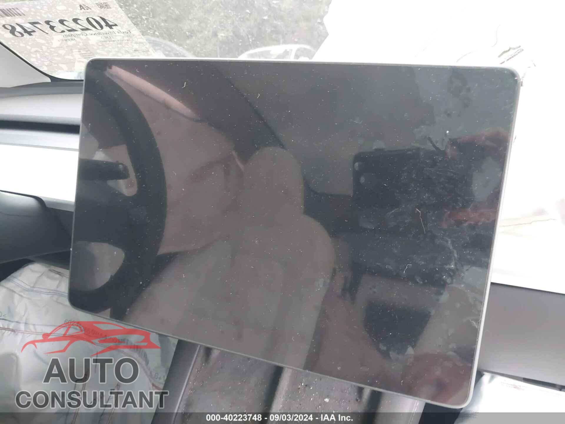 TESLA MODEL Y 2024 - 7SAYGDEE8RA288603
