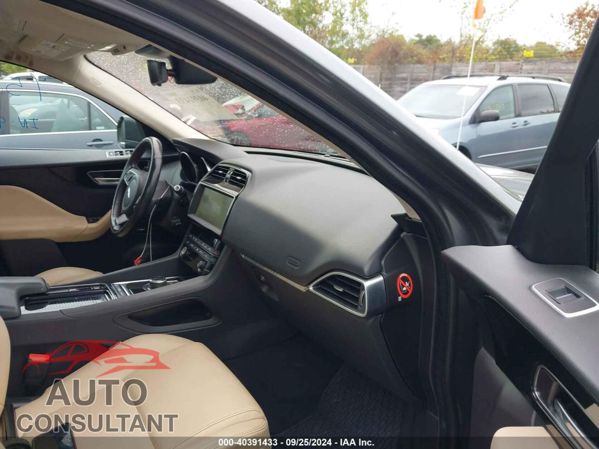 JAGUAR F-PACE 2019 - SADCJ2FX1KA368697