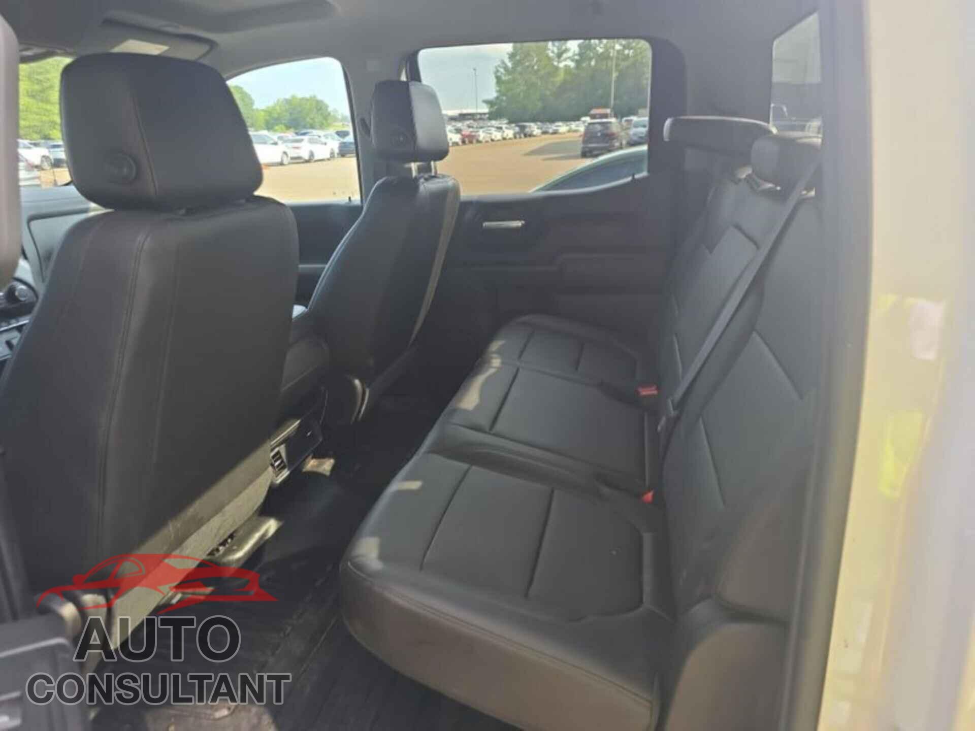 CHEVROLET SILVERADO 2019 - 1GCUYAEF7KZ255174