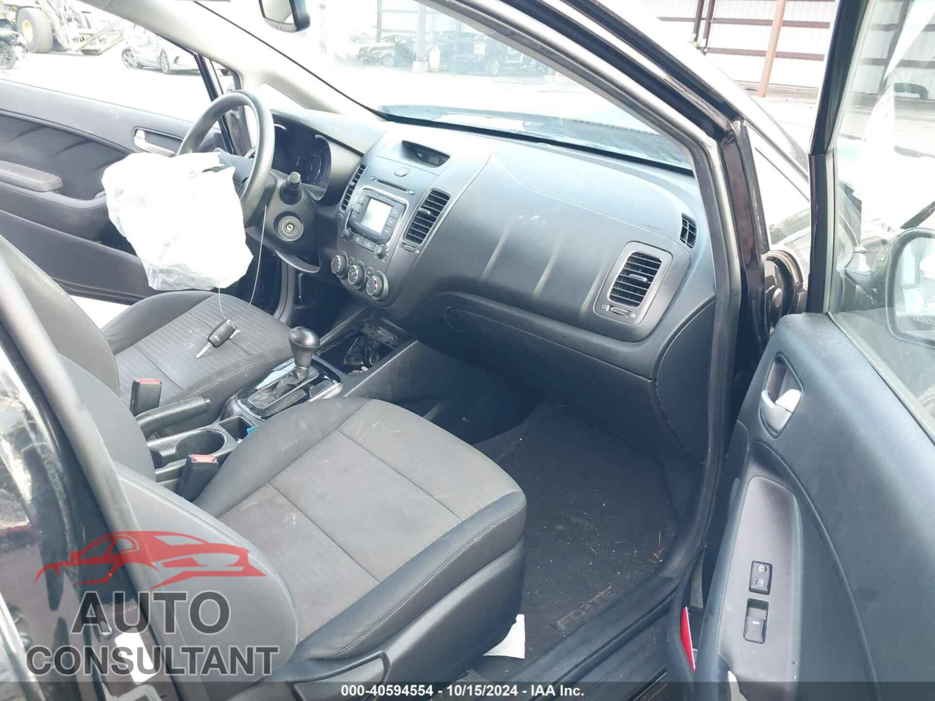 KIA FORTE 2017 - 3KPFL4A7XHE139978