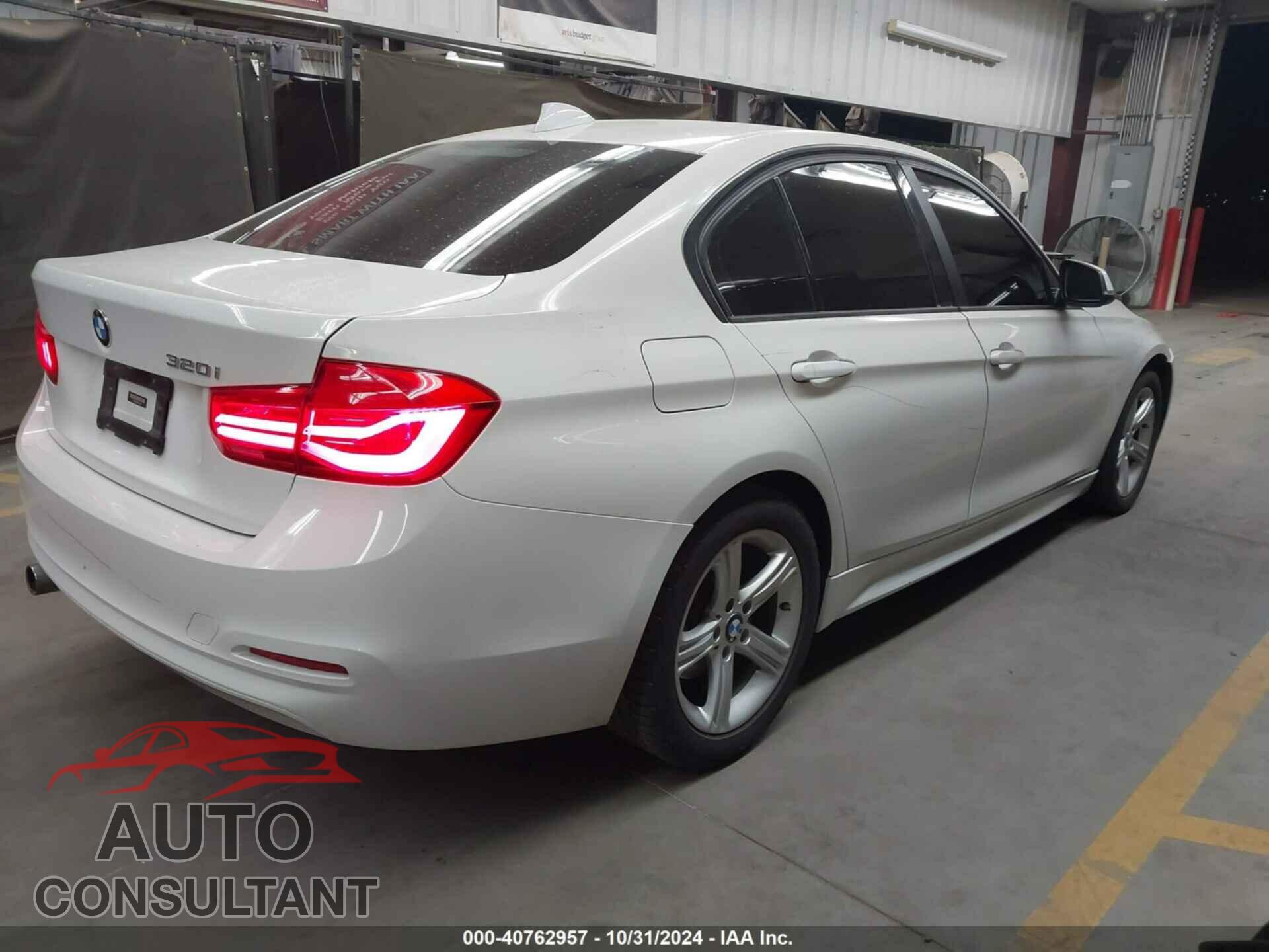 BMW 320I 2018 - WBA8A9C55JAD26934