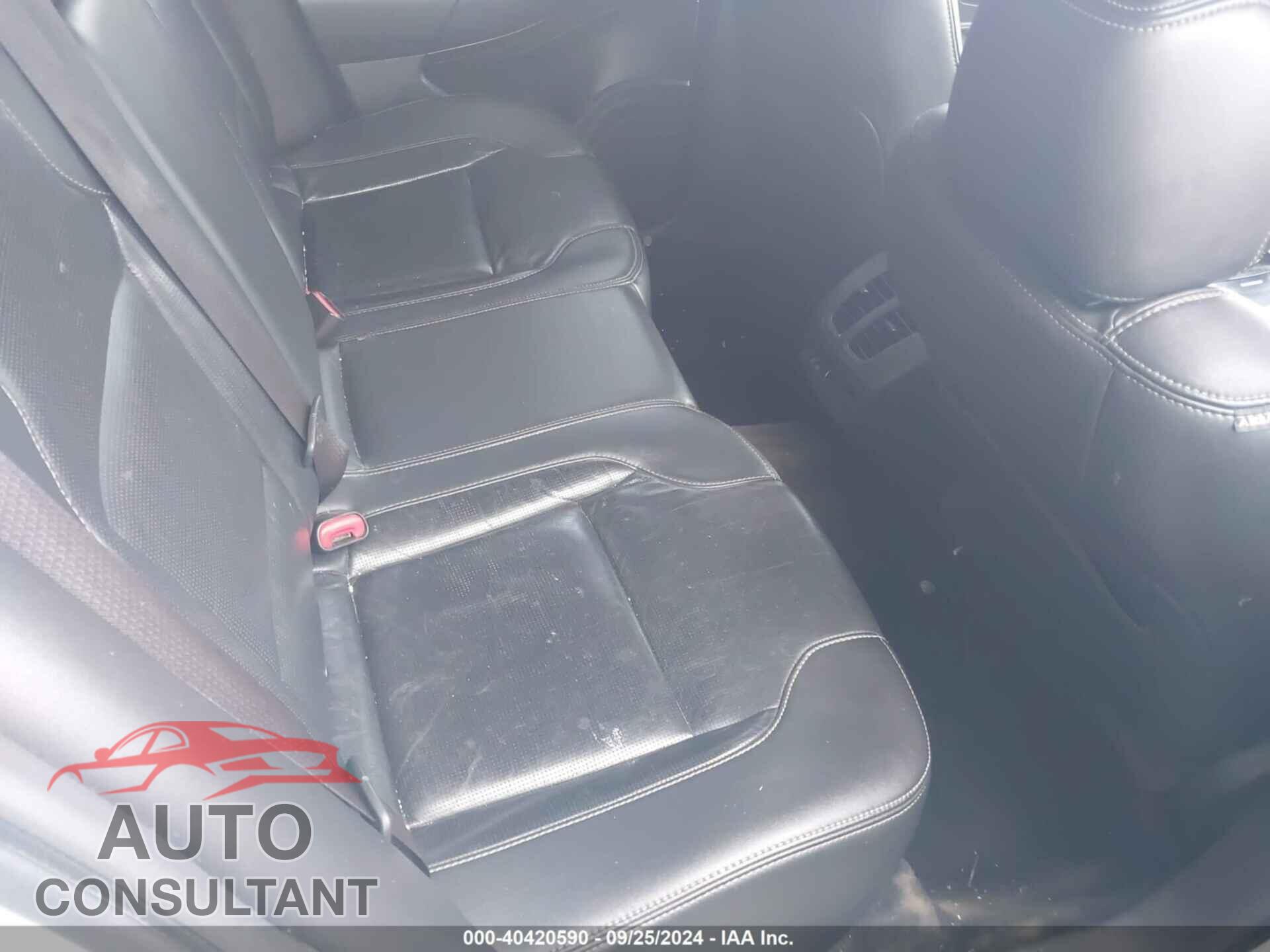 FORD TAURUS 2017 - 1FAHP2F89HG115177