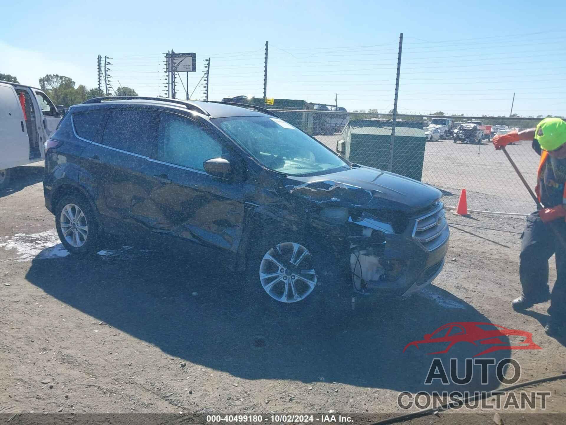 FORD ESCAPE 2018 - 1FMCU0GD0JUB81911