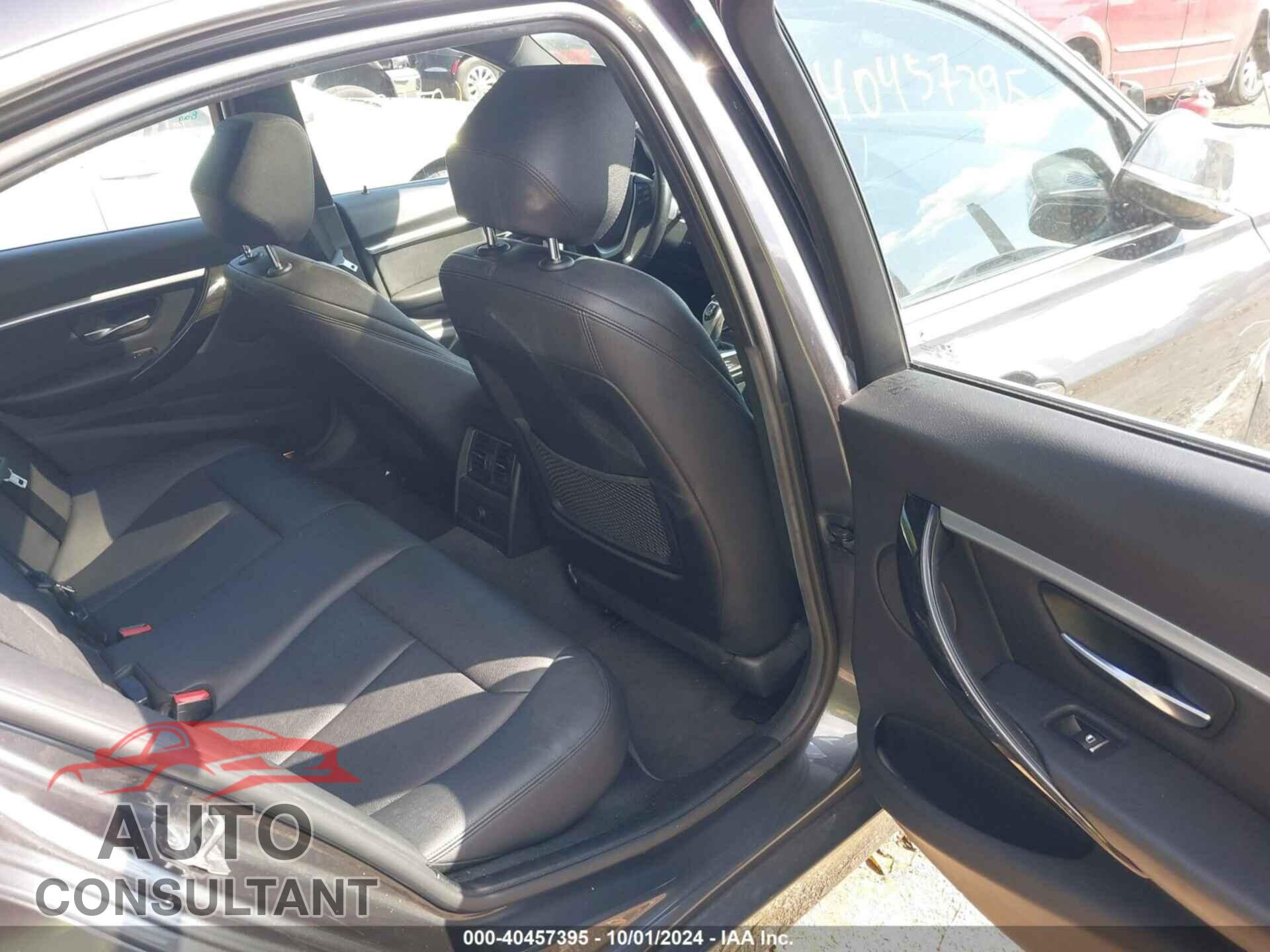 BMW 330I 2018 - WBA8B9C55JAE22057