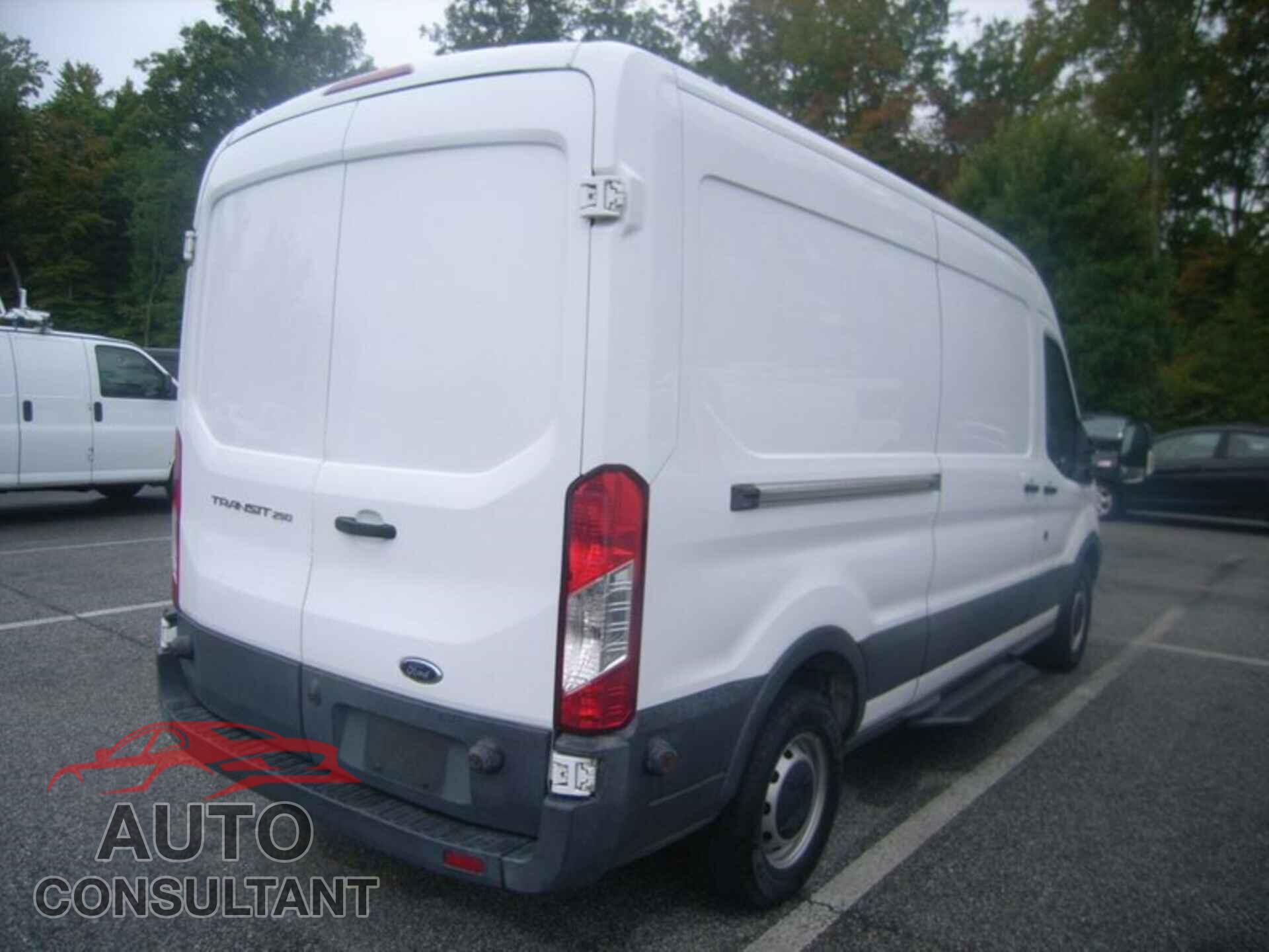 FORD TRANSIT 2017 - 1FTYR2CM9HKB37148