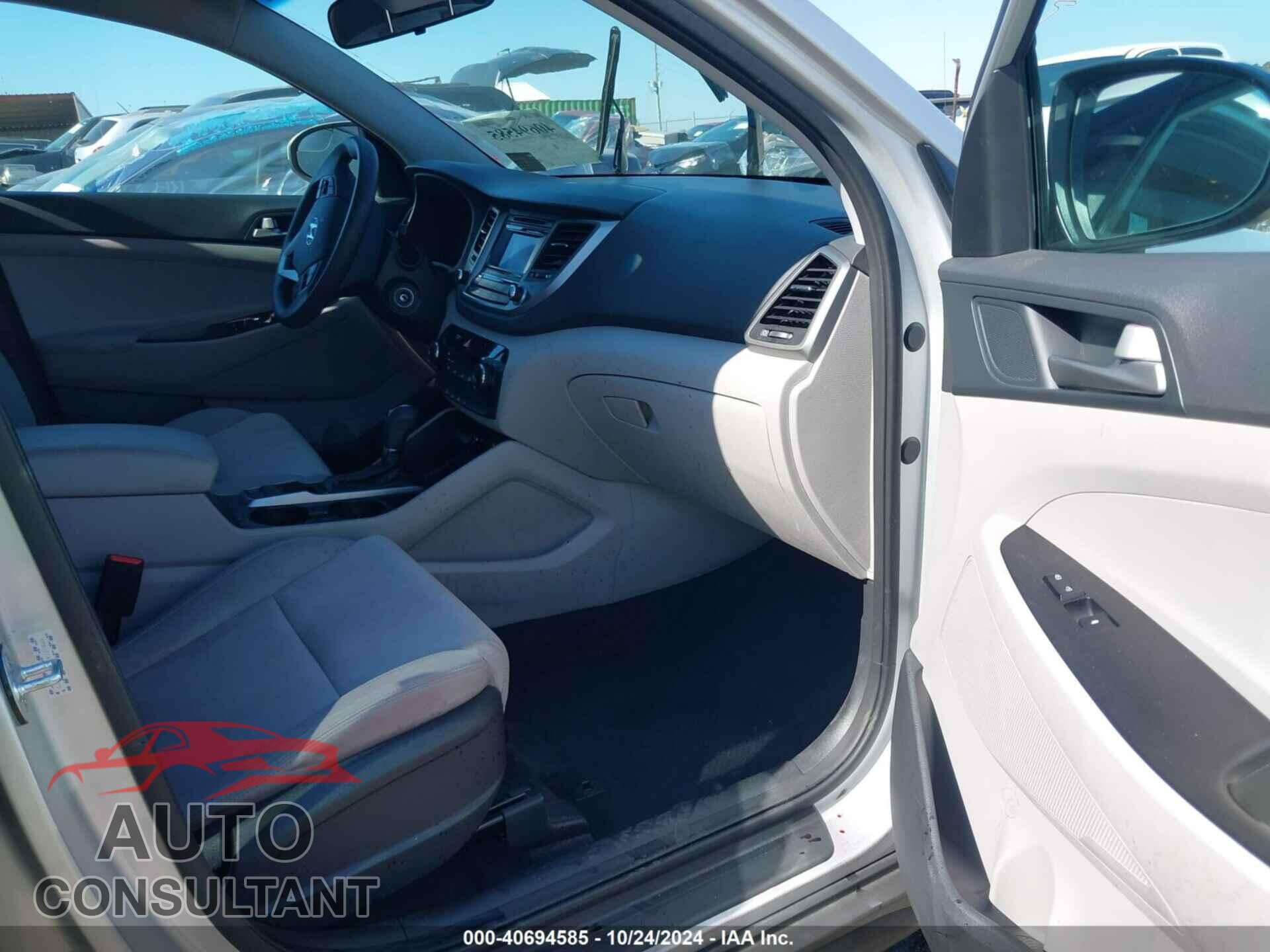 HYUNDAI TUCSON 2018 - KM8J2CA46JU707675