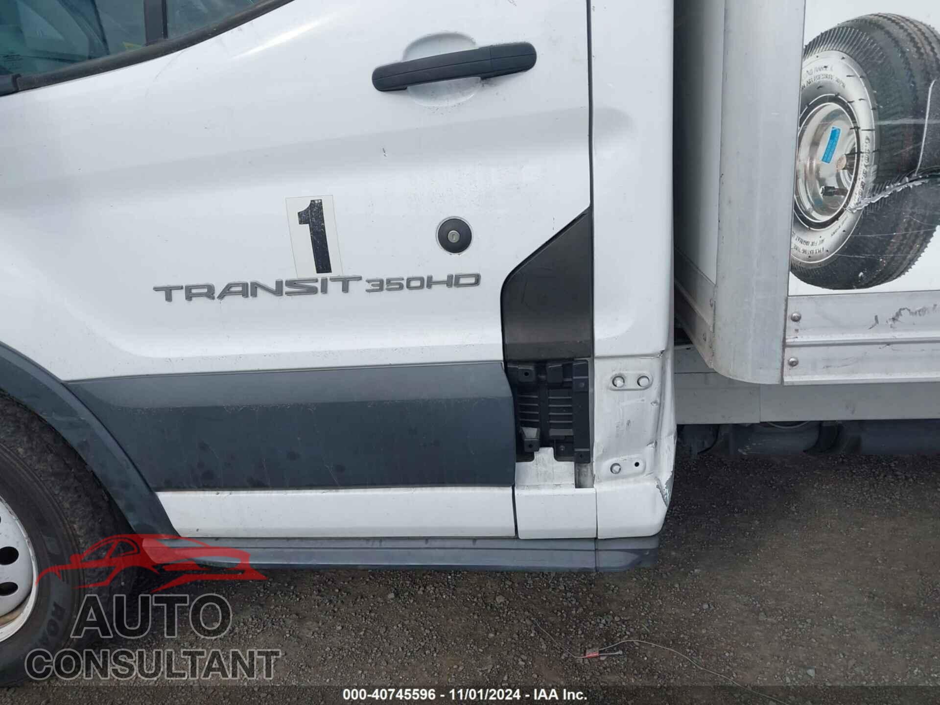 FORD TRANSIT-350 CAB 2018 - 1FDBF8ZM5JKA65908