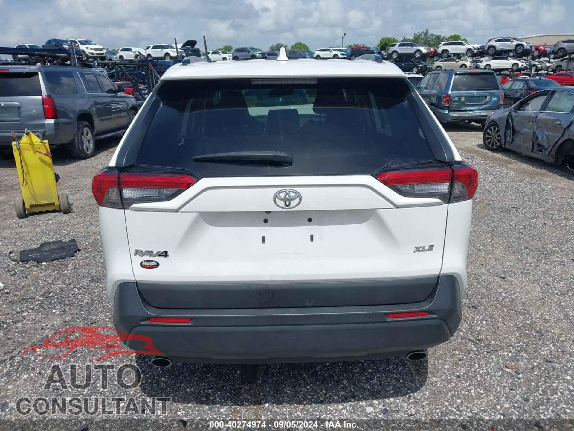 TOYOTA RAV4 2019 - JTMC1RFV9KD013066