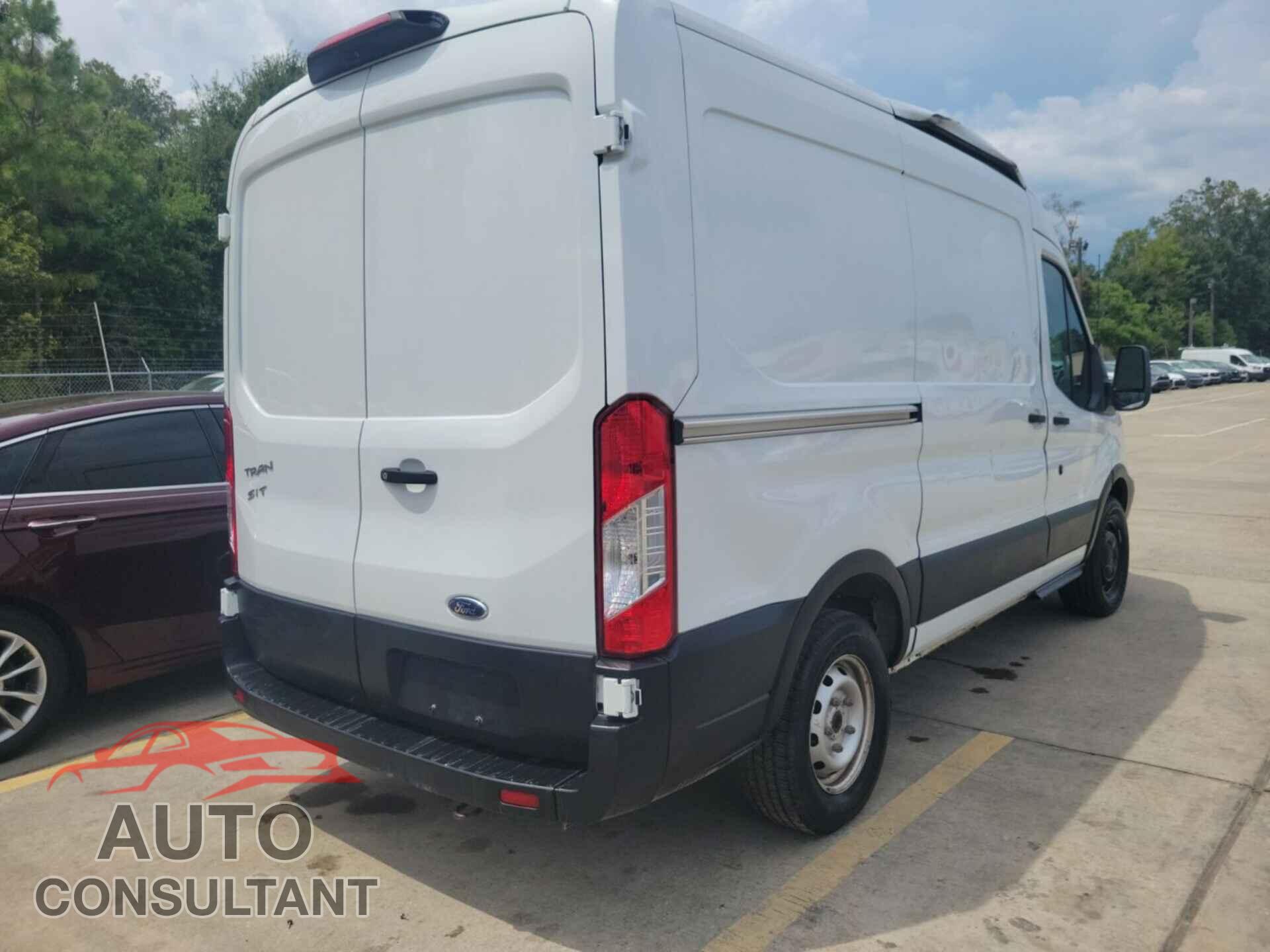 FORD TRANSIT 2019 - 1FTYR1CM5KKA14075