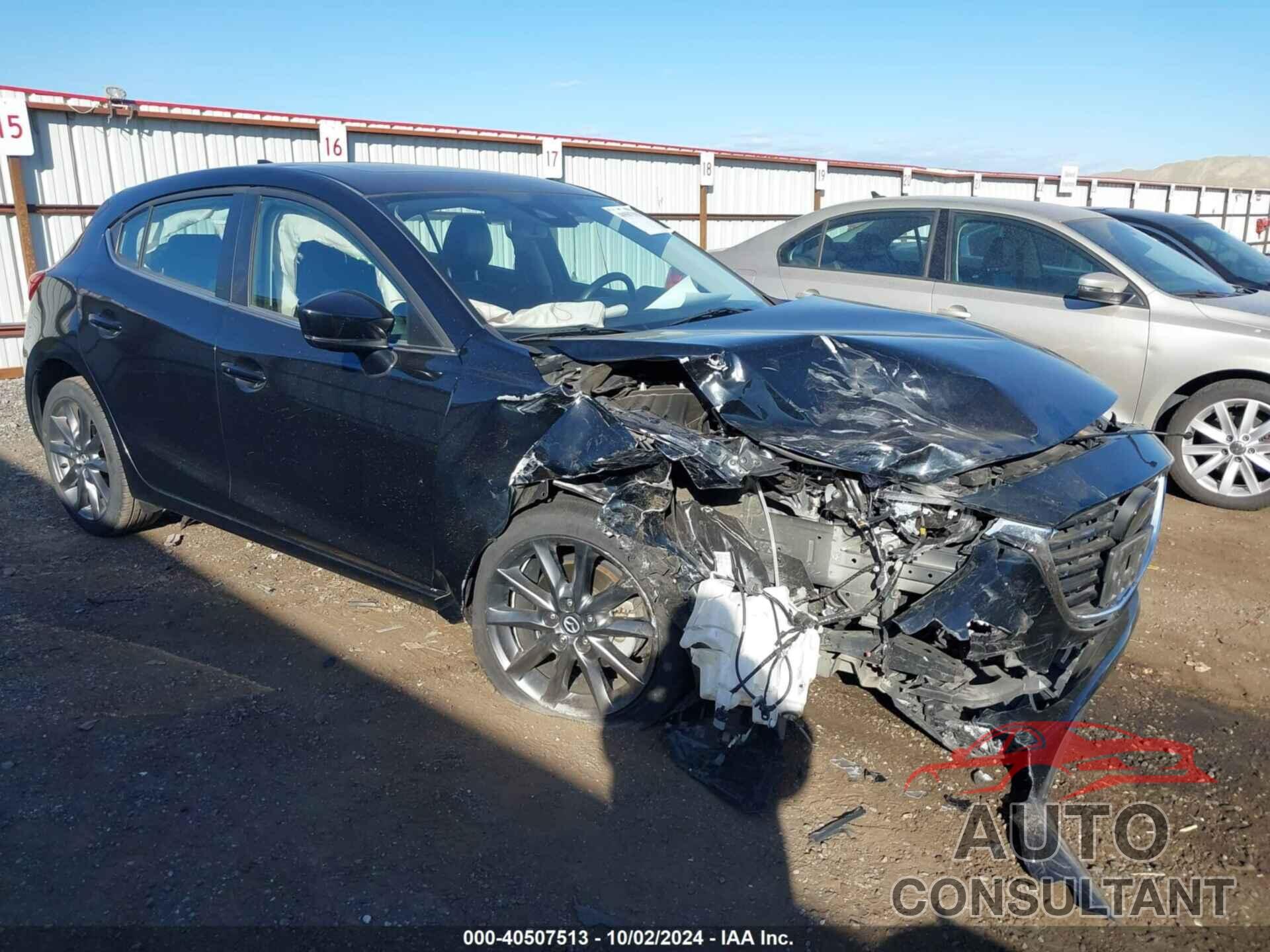 MAZDA MAZDA3 2018 - 3MZBN1M33JM216523