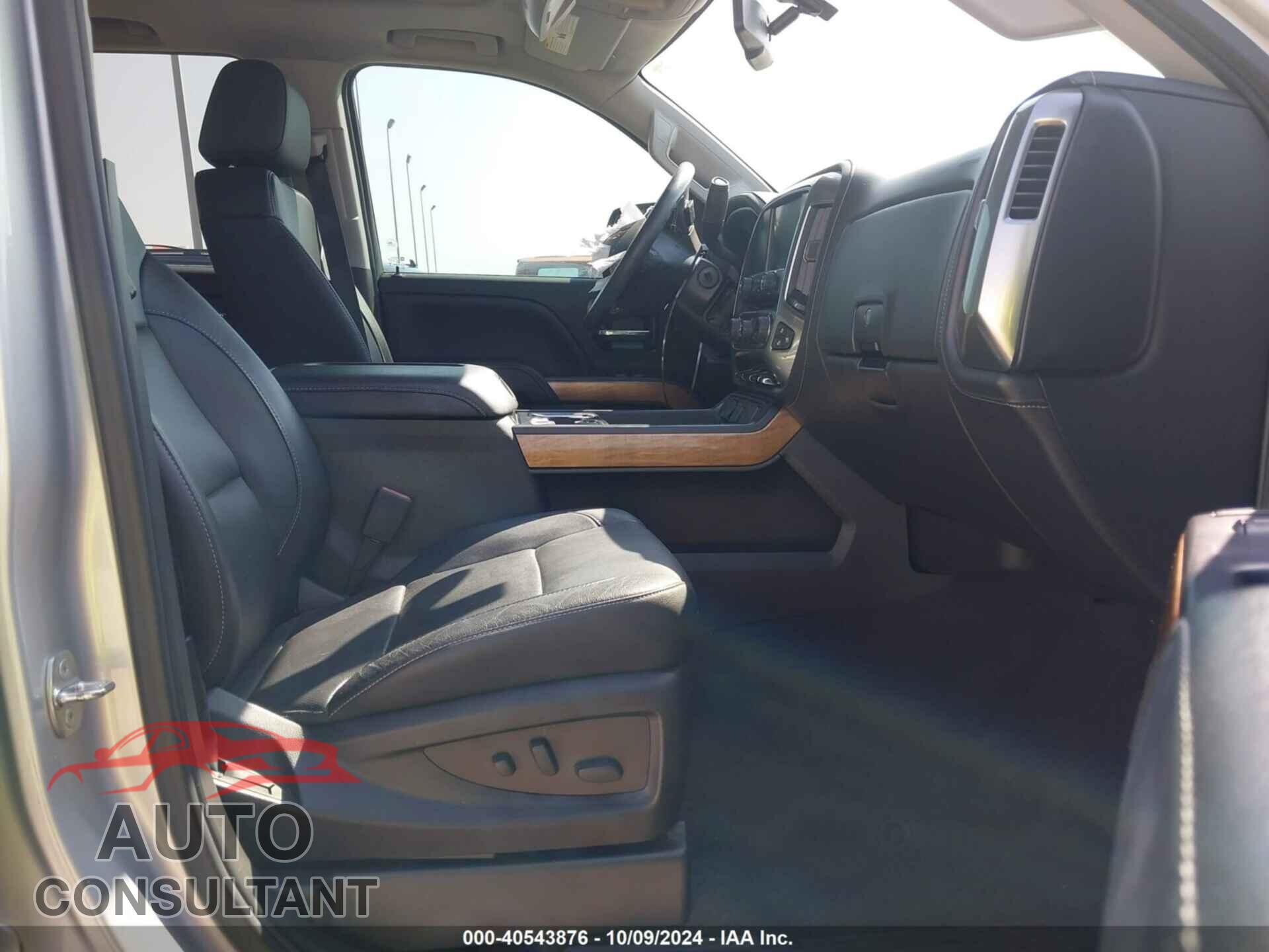 CHEVROLET SILVERADO 1500 2018 - 3GCPCSEC8JG564643
