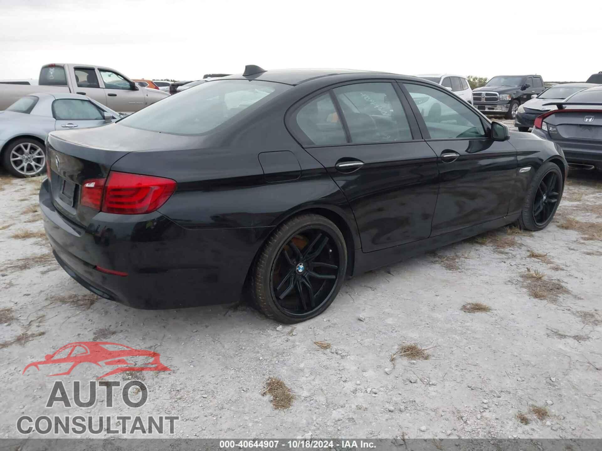 BMW 528I 2011 - WBAFR1C55BC748223