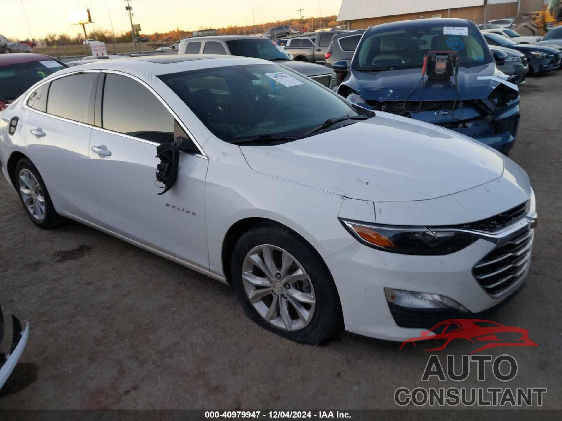 CHEVROLET MALIBU 2020 - 1G1ZD5ST2LF090133