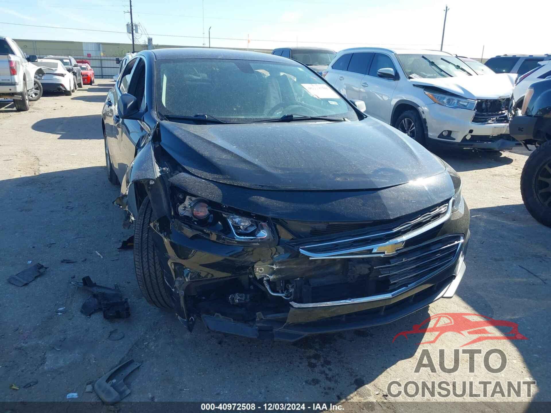 CHEVROLET MALIBU 2018 - 1G1ZB5ST2JF268478