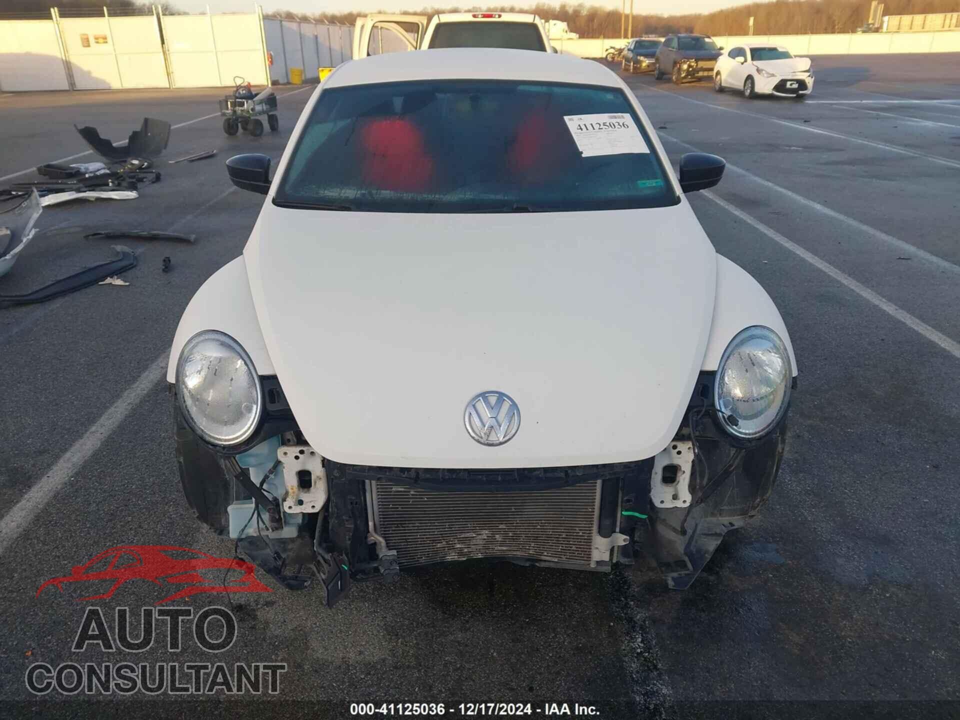 VOLKSWAGEN BEETLE 2014 - 3VWFP7AT4EM627003