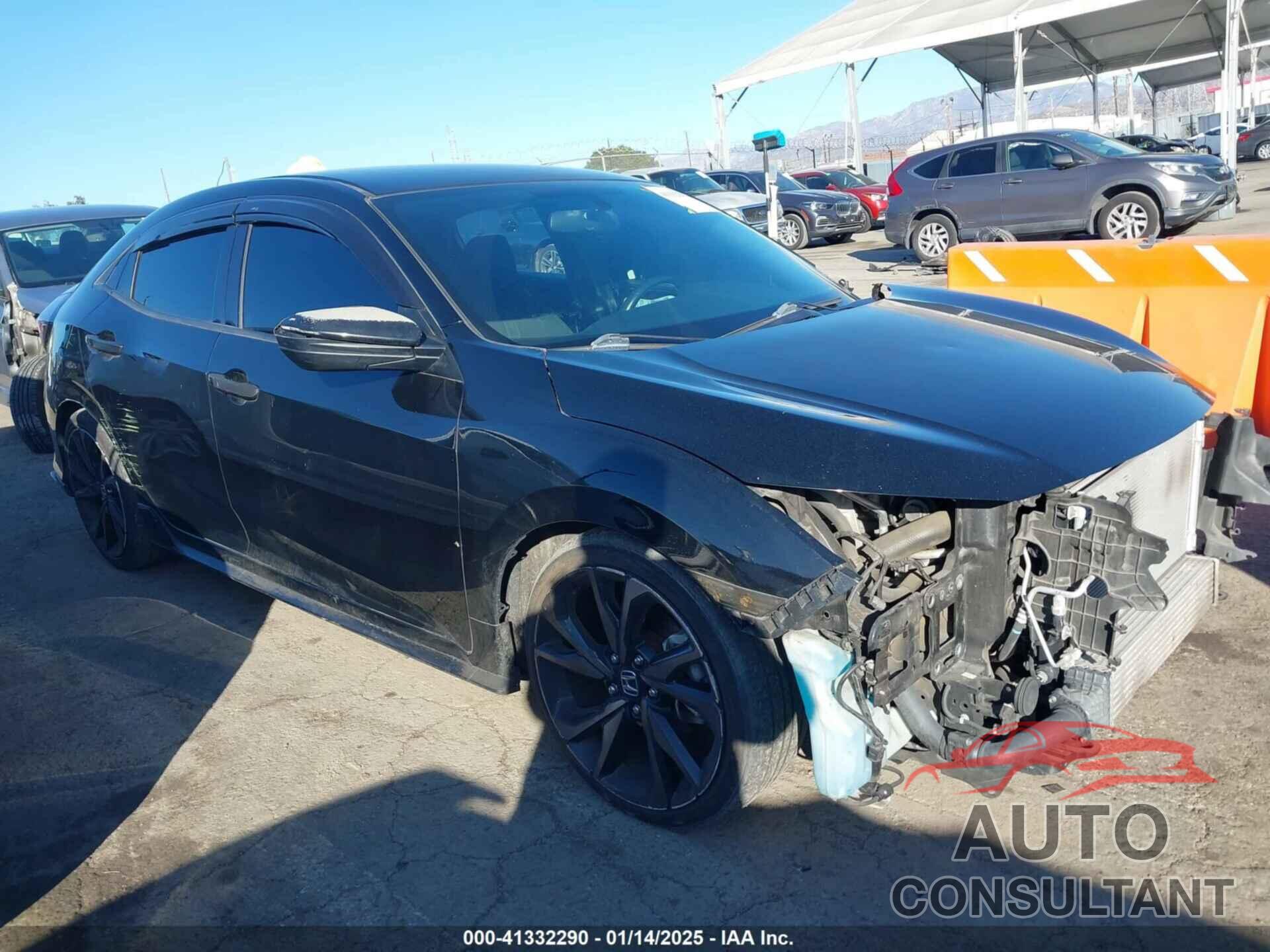 HONDA CIVIC 2018 - SHHFK7G48JU218372