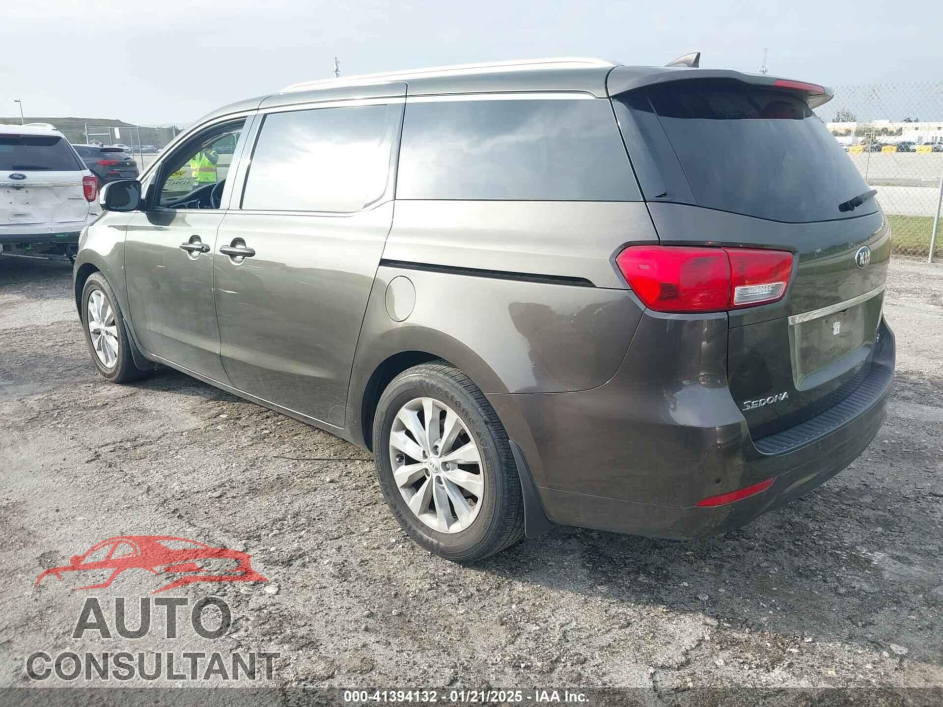 KIA SEDONA 2017 - KNDMC5C19H6271402