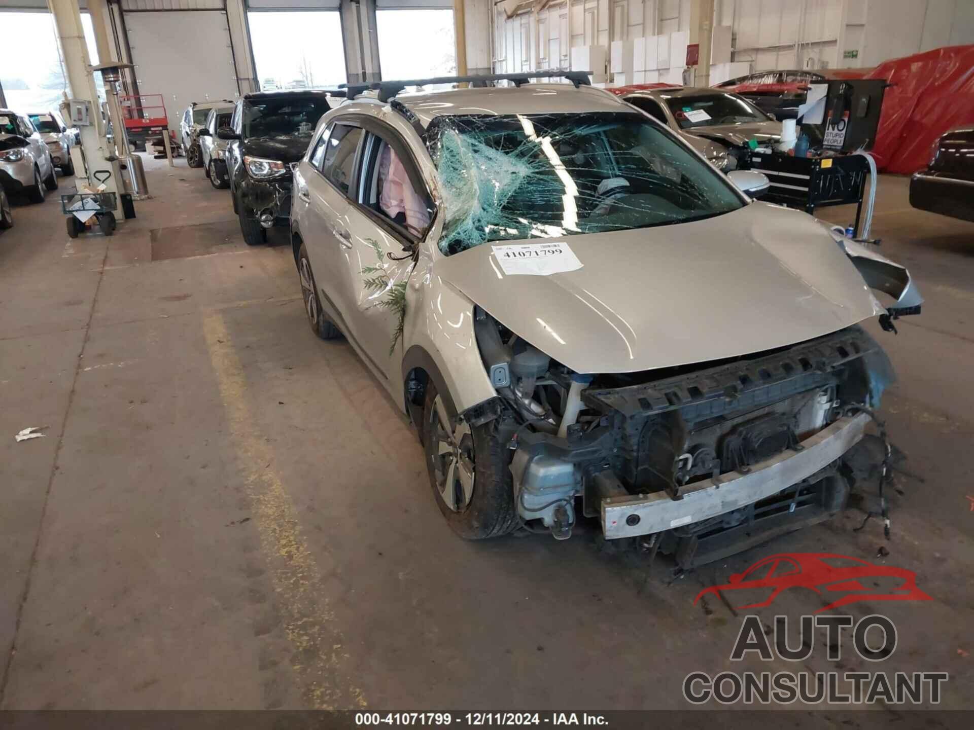 KIA NIRO 2018 - KNDCC3LC8J5127806