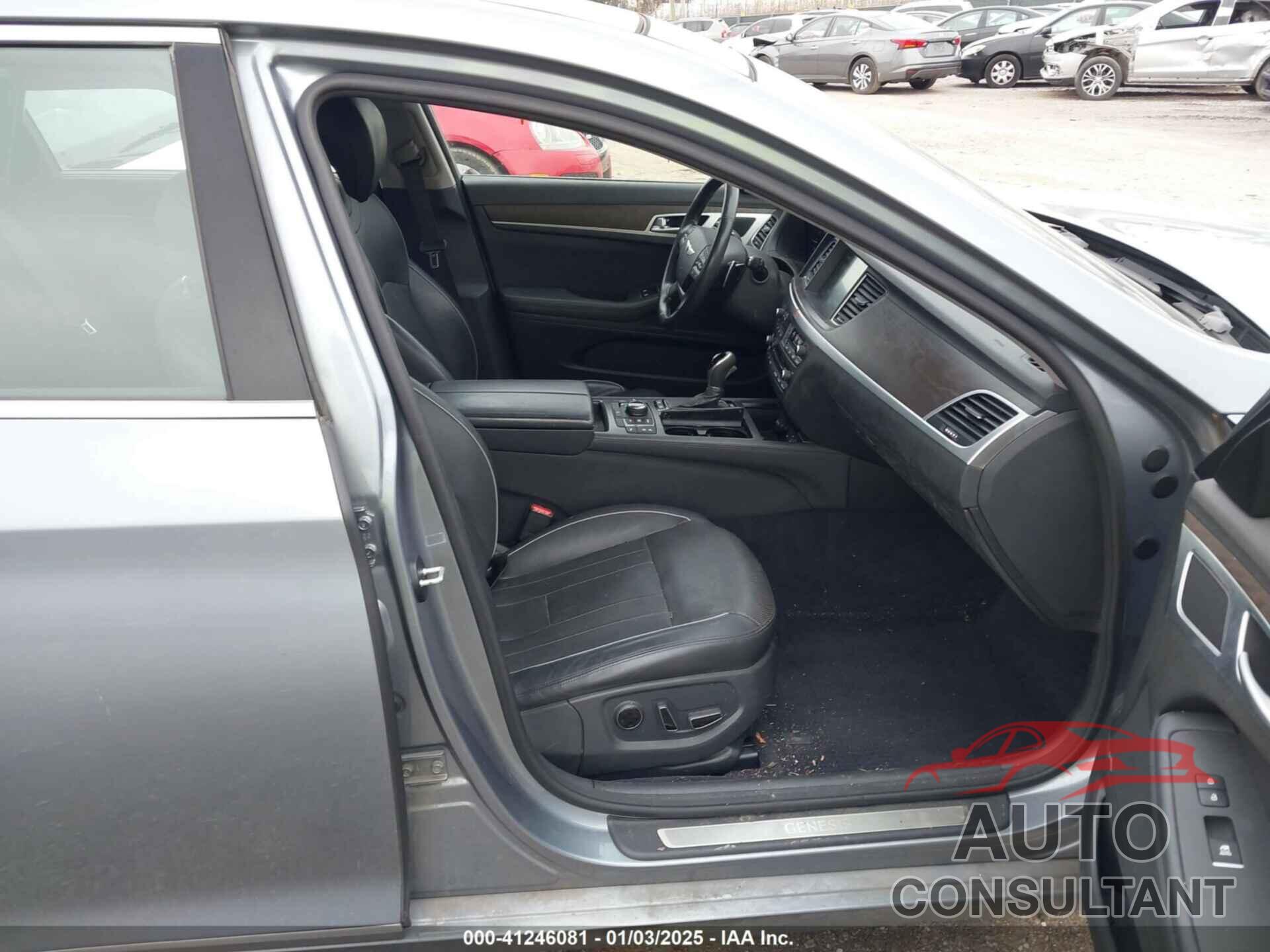 HYUNDAI GENESIS 2016 - KMHGN4JE3GU111125