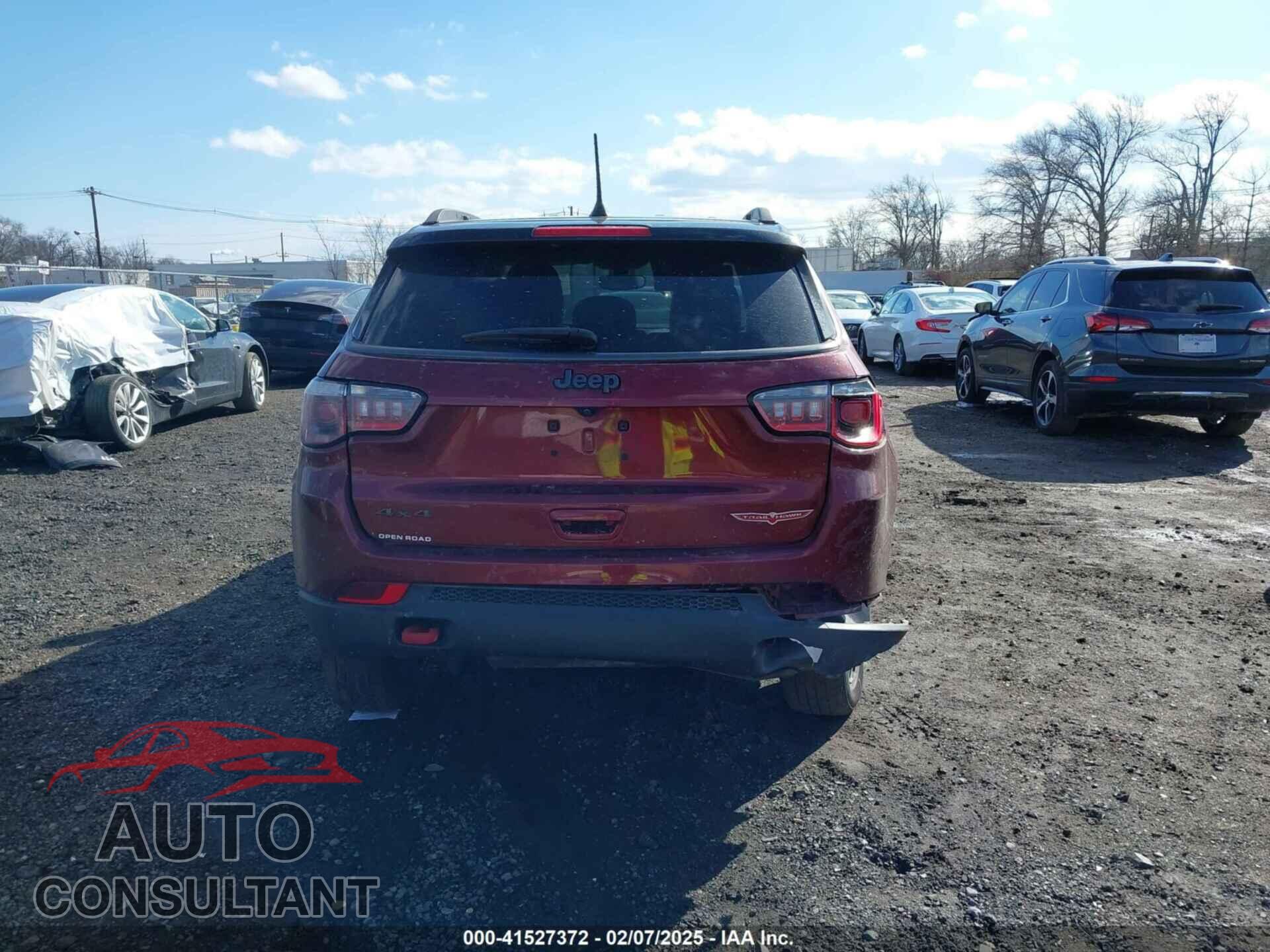 JEEP COMPASS 2020 - 3C4NJDDB2LT239384
