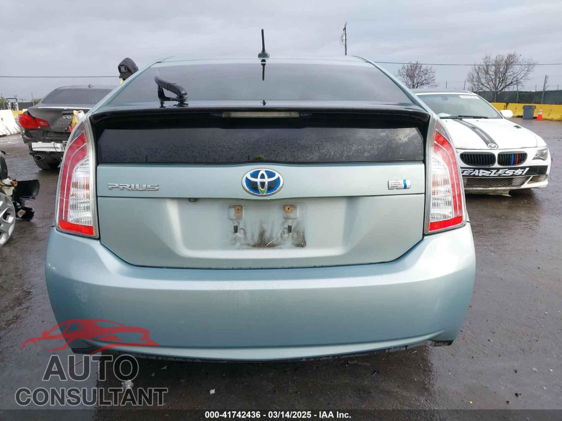 TOYOTA PRIUS 2012 - JTDKN3DU1C1560195