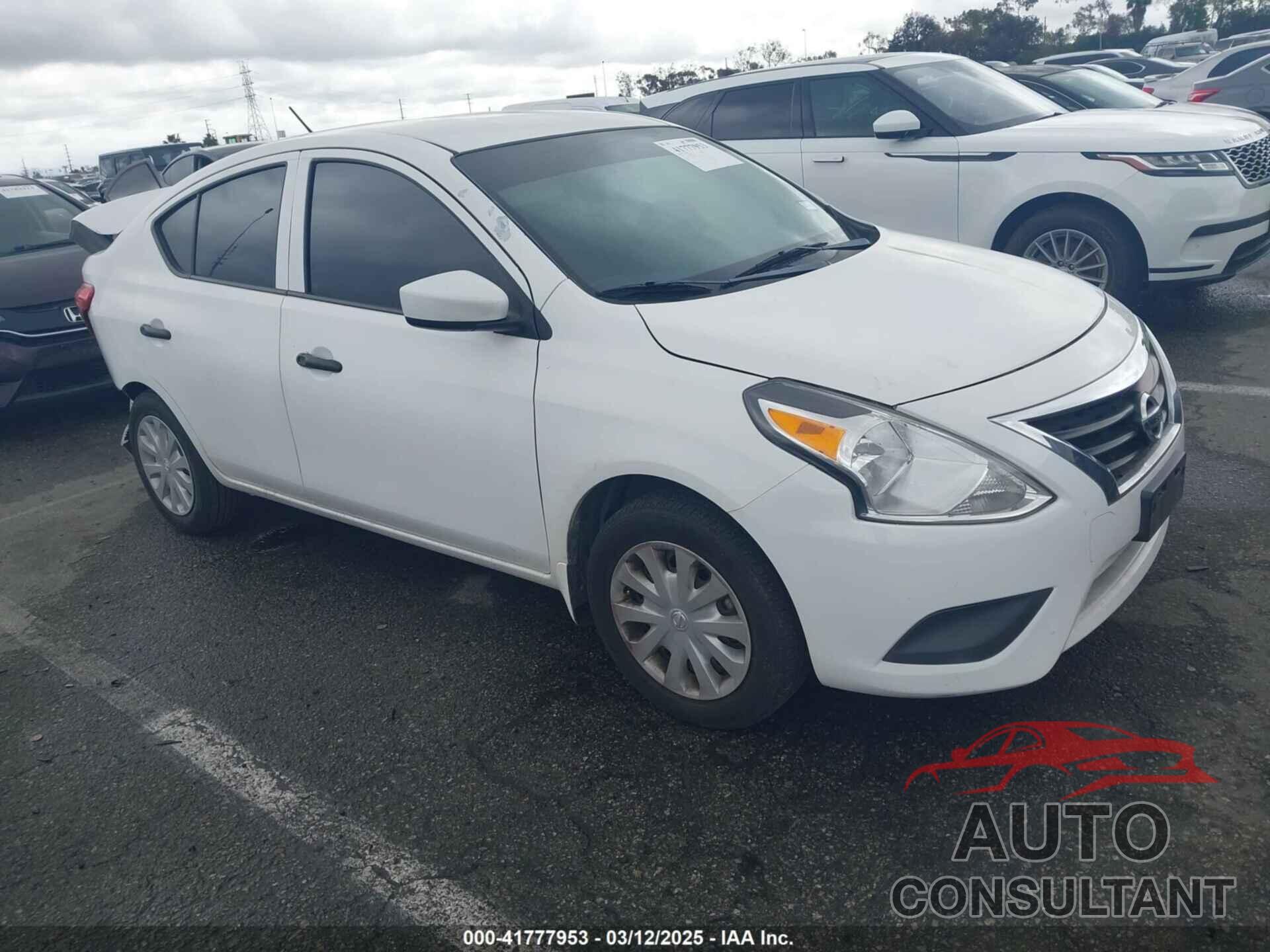NISSAN VERSA 2018 - 3N1CN7AP3JL807090