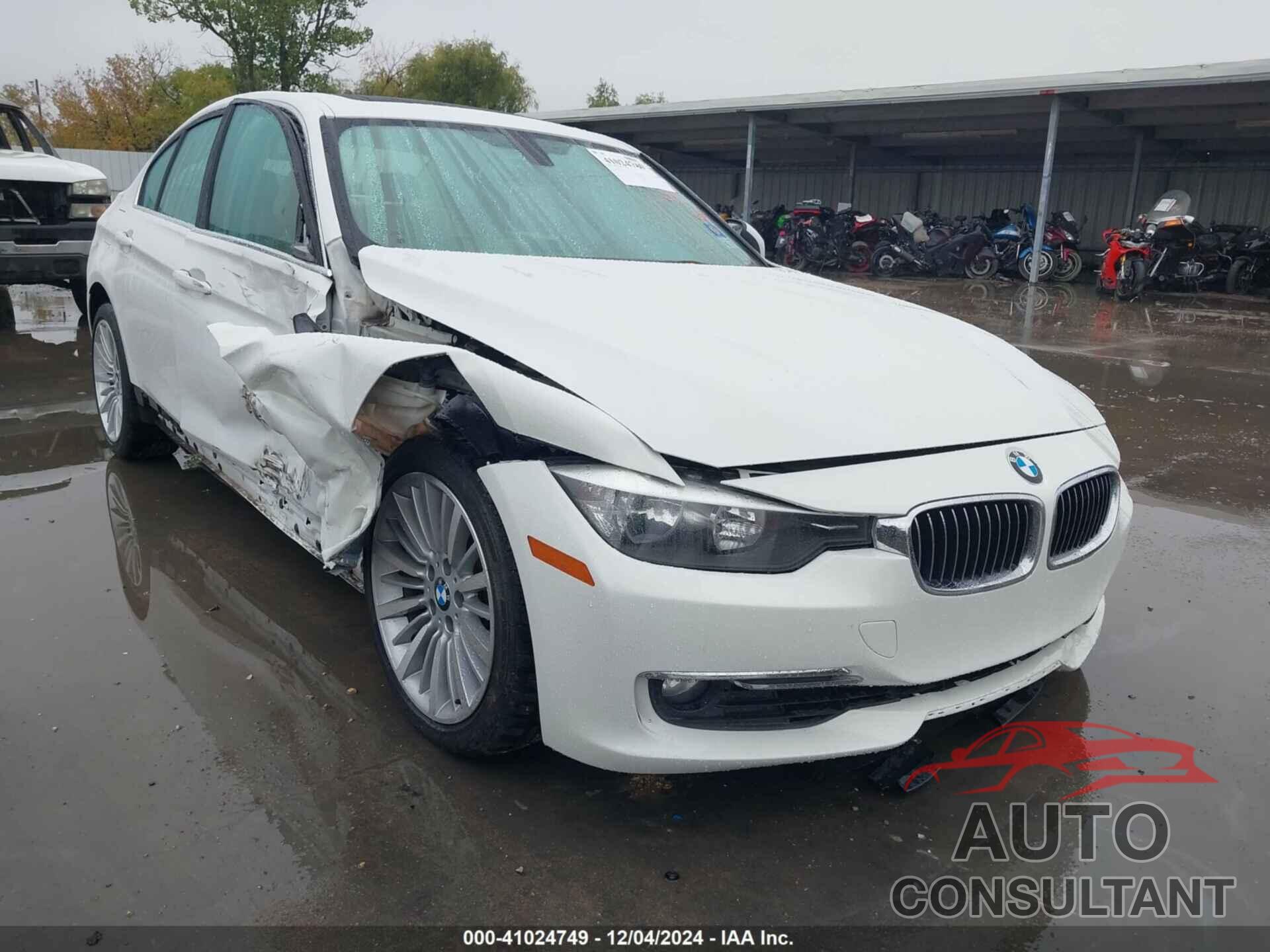 BMW 328I 2014 - WBA3A5G57ENP33453