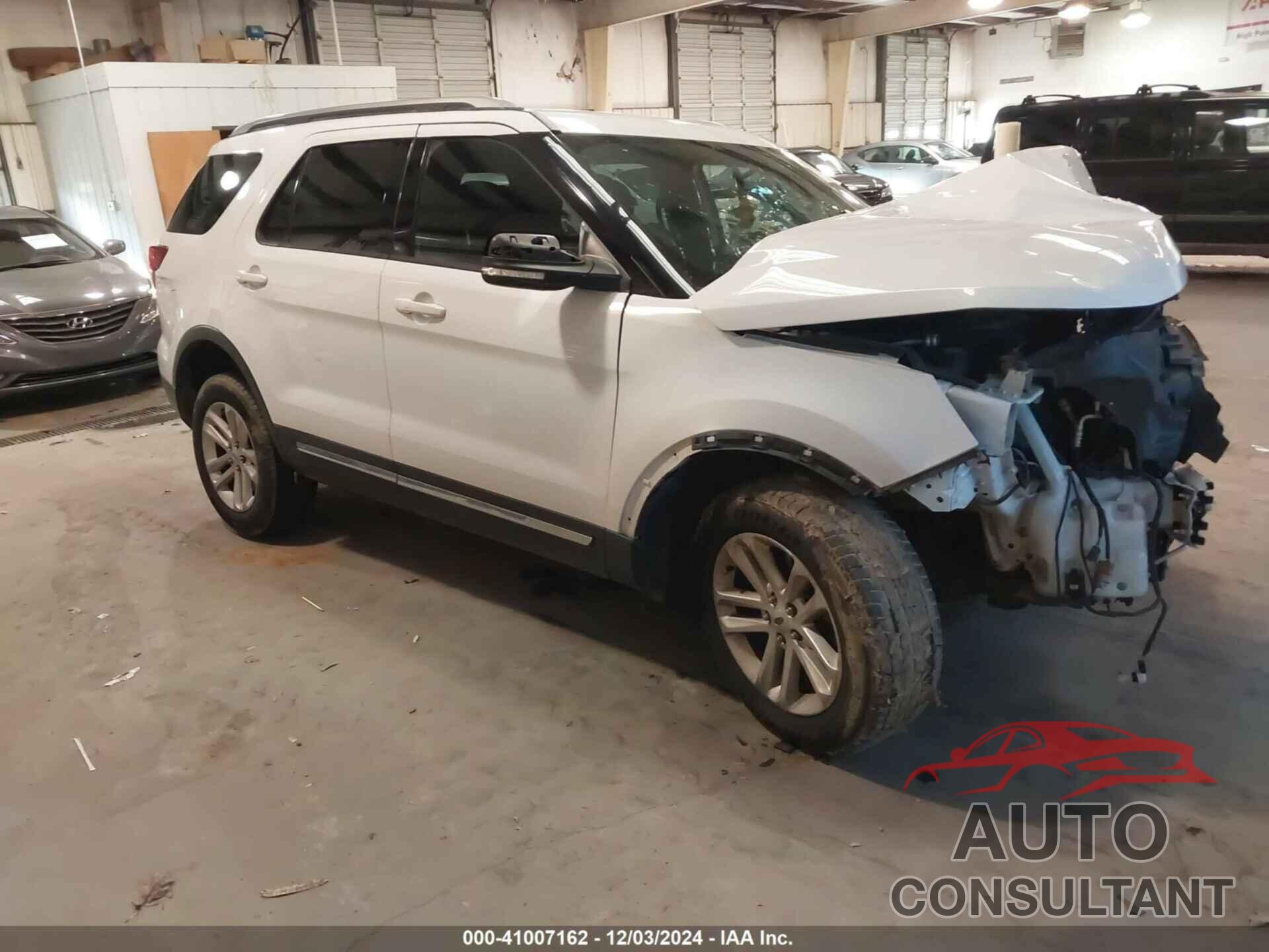 FORD EXPLORER 2017 - 1FM5K7D81HGD51815