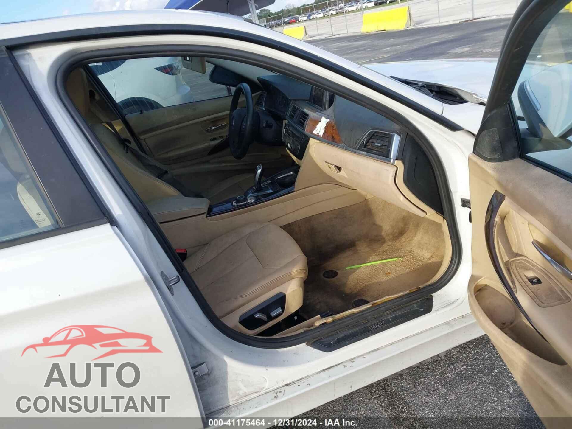 BMW 320I 2016 - WBA8E1G51GNT99149