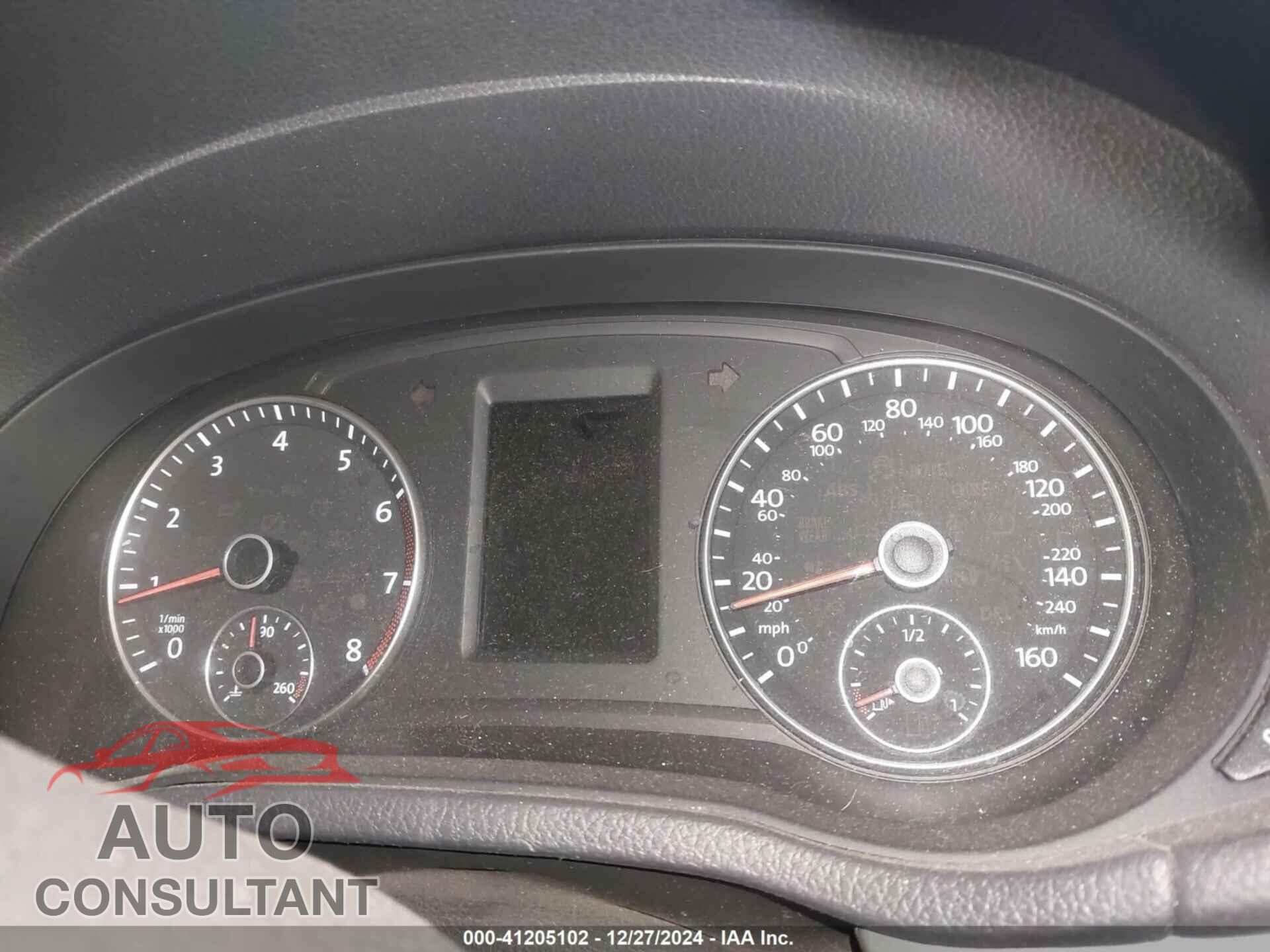 VOLKSWAGEN PASSAT 2015 - 1VWAT7A34FC077018