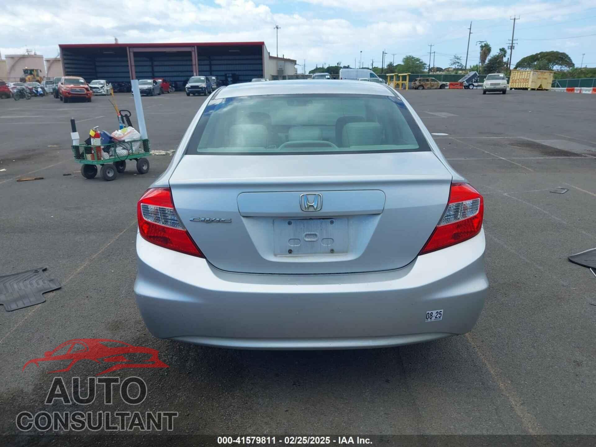 HONDA CIVIC 2012 - 2HGFB2F56CH583694
