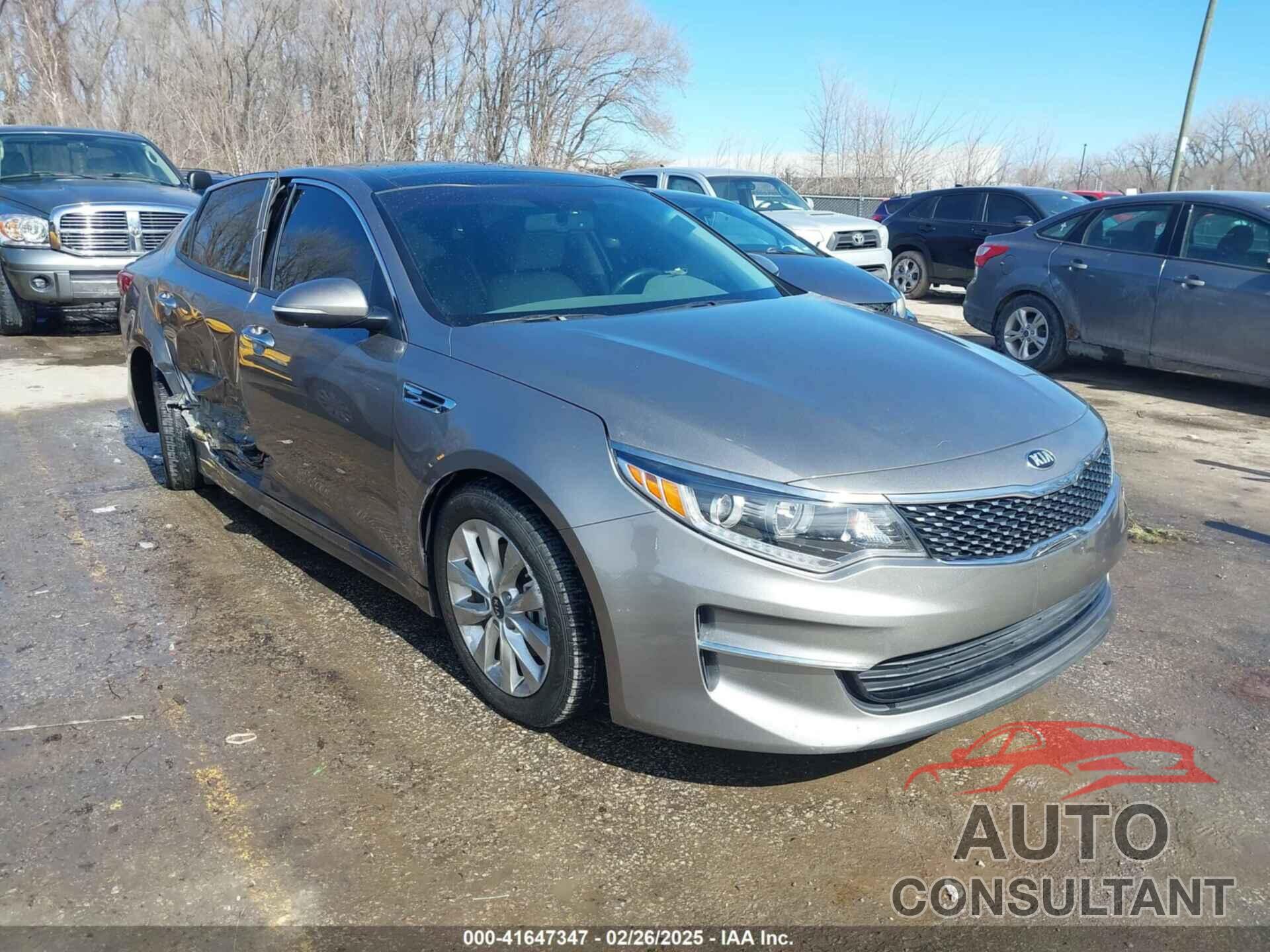 KIA OPTIMA 2018 - 5XXGU4L30JG247924