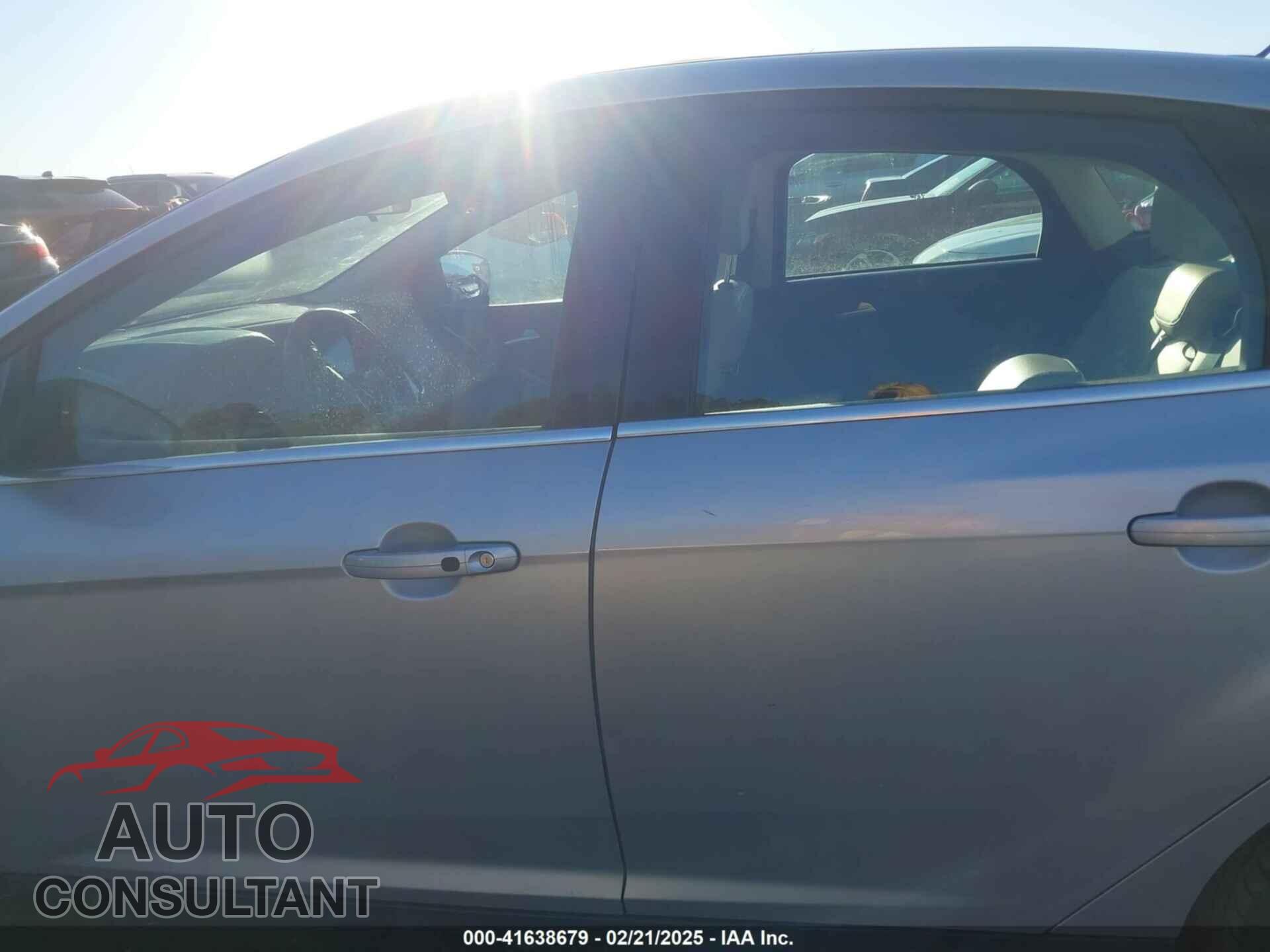 FORD FOCUS 2018 - 1FADP3J2XJL249894