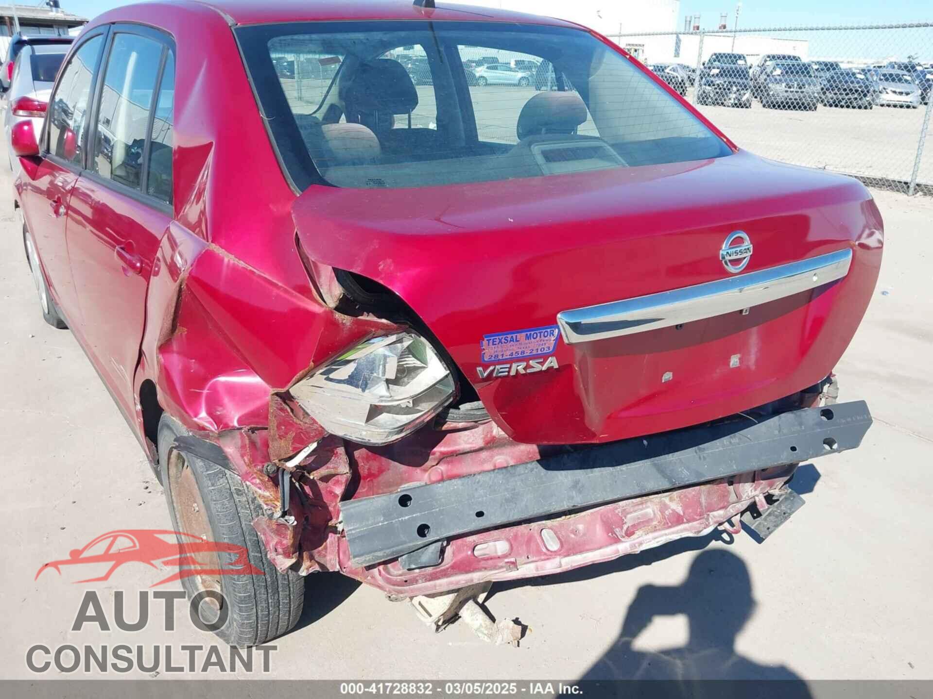 NISSAN VERSA 2011 - 3N1BC1AP1BL410106