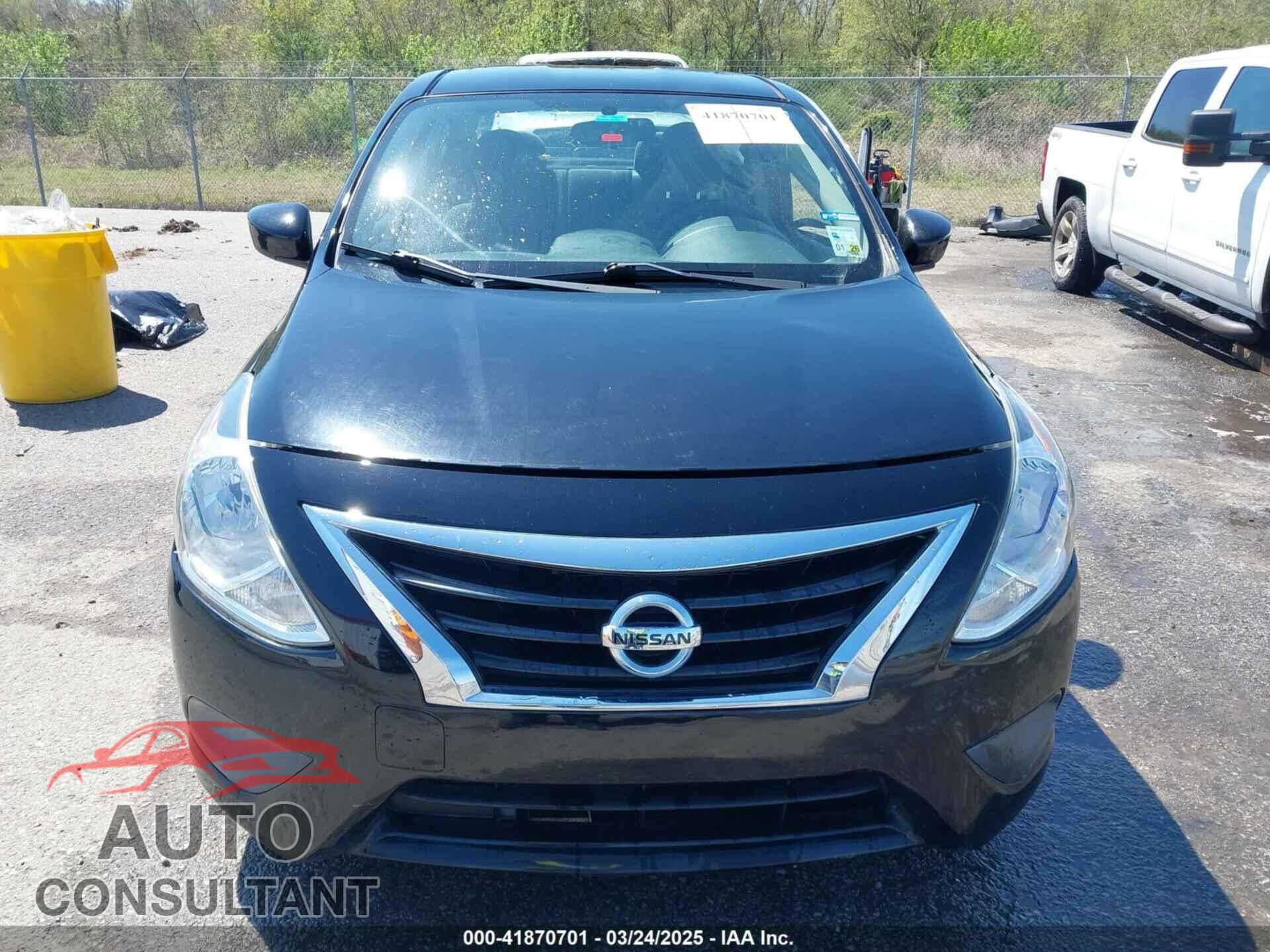 NISSAN VERSA 2017 - 3N1CN7AP8HL810271